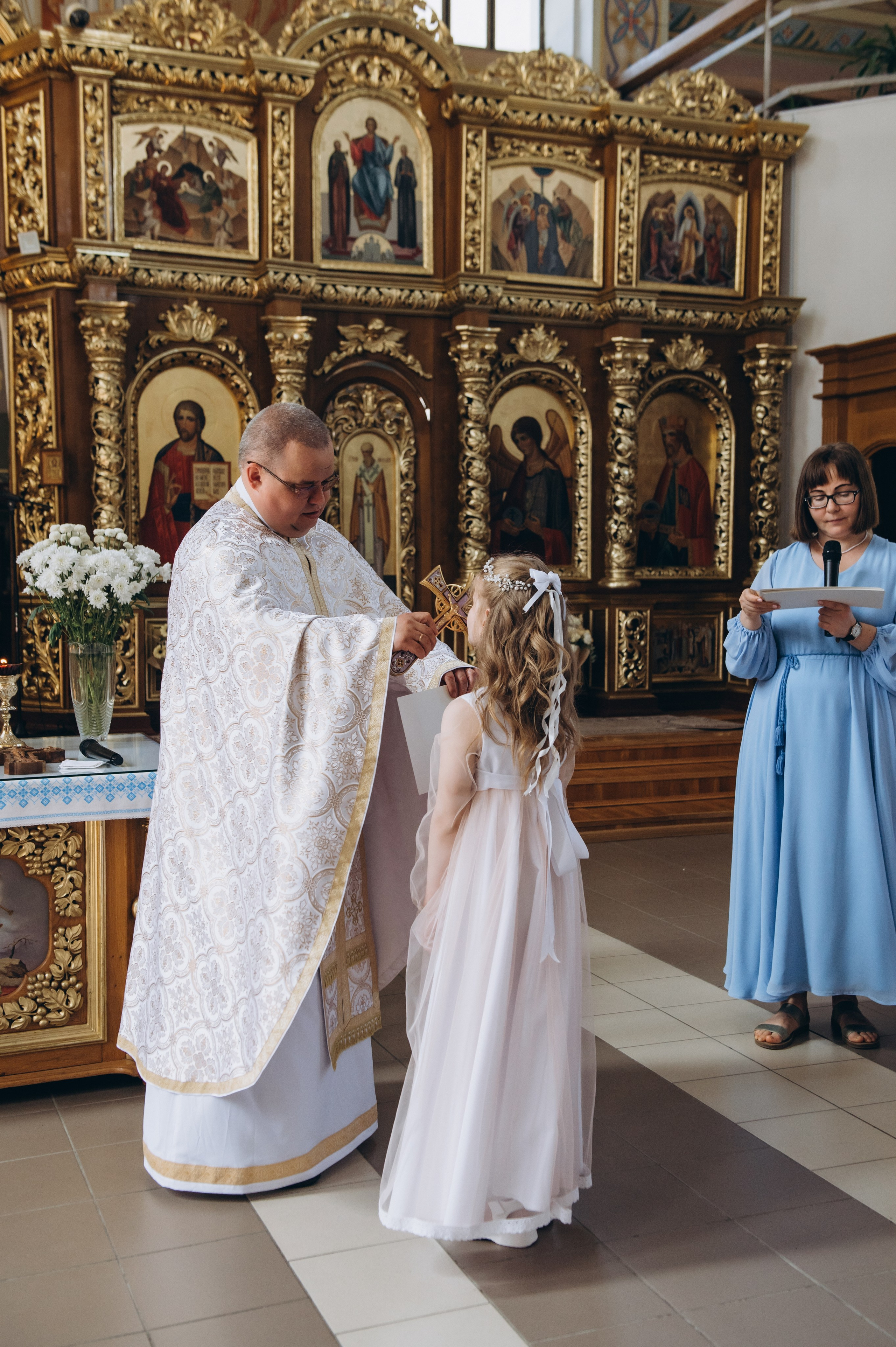 Фотосесія Причастя Тернопіль церква Св Михаїла, фотограф на Причастя Тернопіль, фотосесія Літургії Причастя Тернопіль. Сімейний, дитячий та індивідуальний фотограф в м. Тернопіль, м. Львів