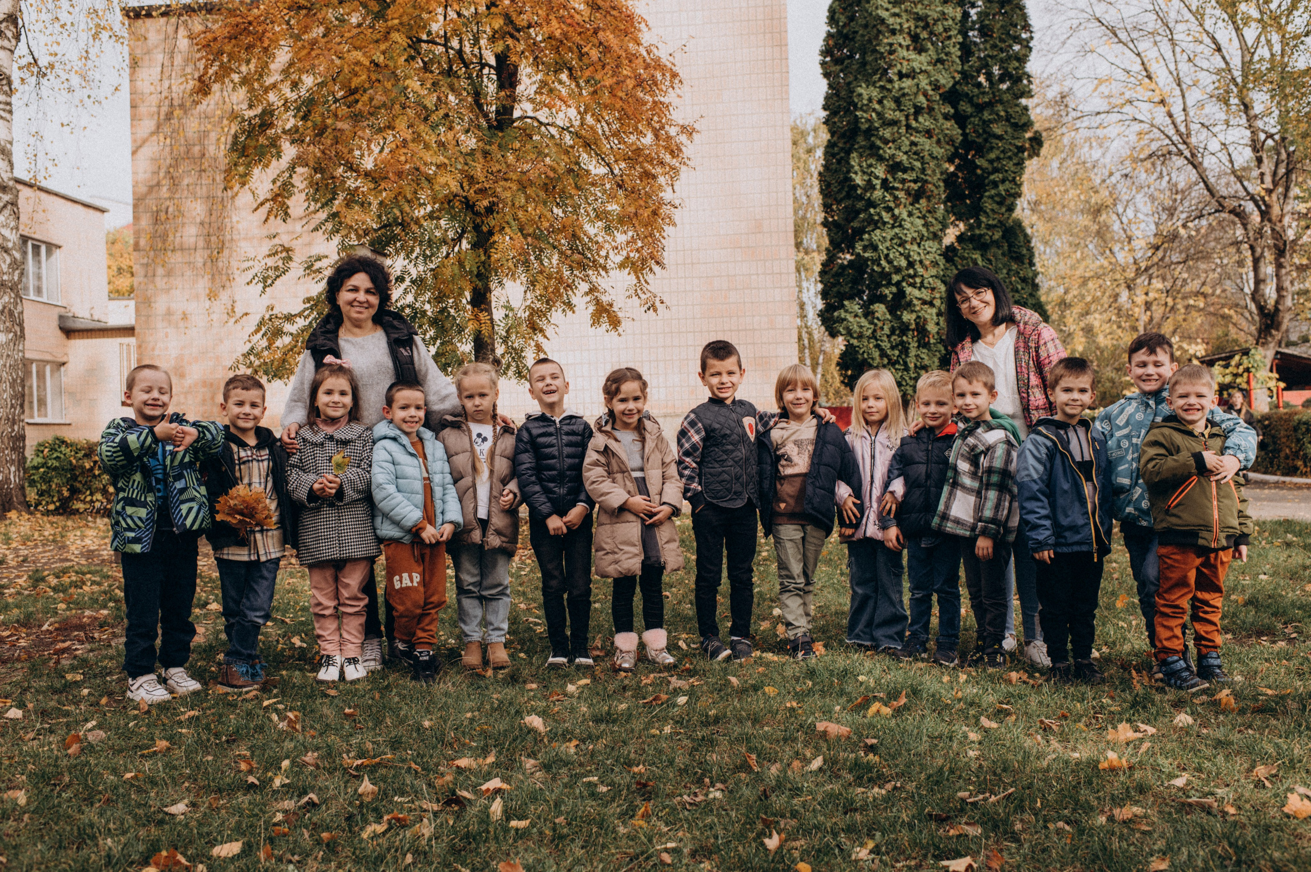 Фотосесія в дитячому садку, фотосесія на віньєтки, випускні фотоальбоми Тернопіль, шкільні фотоальбоми Тернопіль, зйомка випускного садочку. Сімейний, дитячий та індивідуальний фотограф в м. Тернопіль, м. Львів