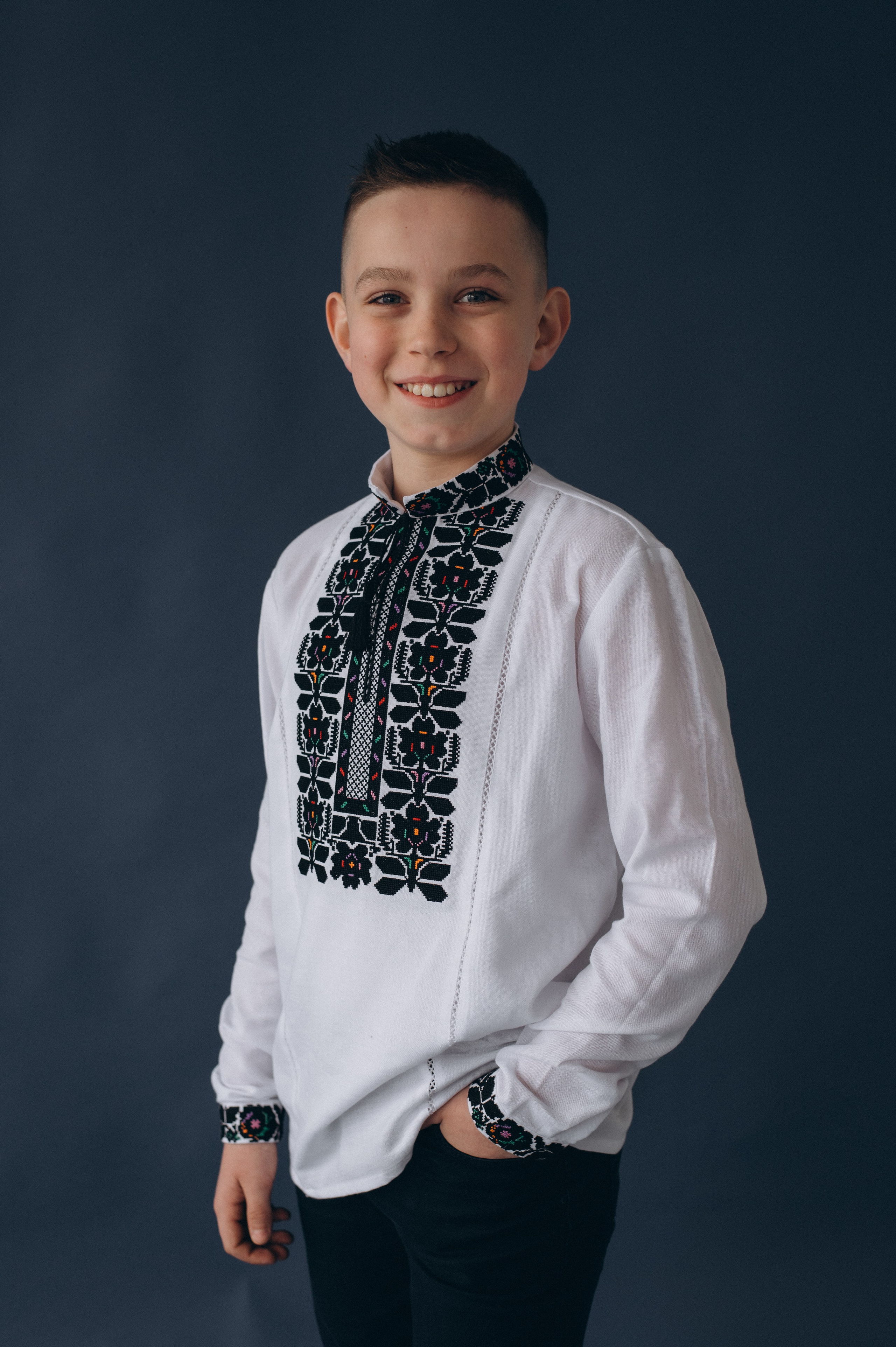 Шкільна фотосесія на віньєтки Тернопіль, фотосесія випускників Тернопіль, зйомка на віньєтки, шкільні фотоальбоми Тернопіль. Сімейний, дитячий та індивідуальний фотограф в м. Тернопіль, м. Львів