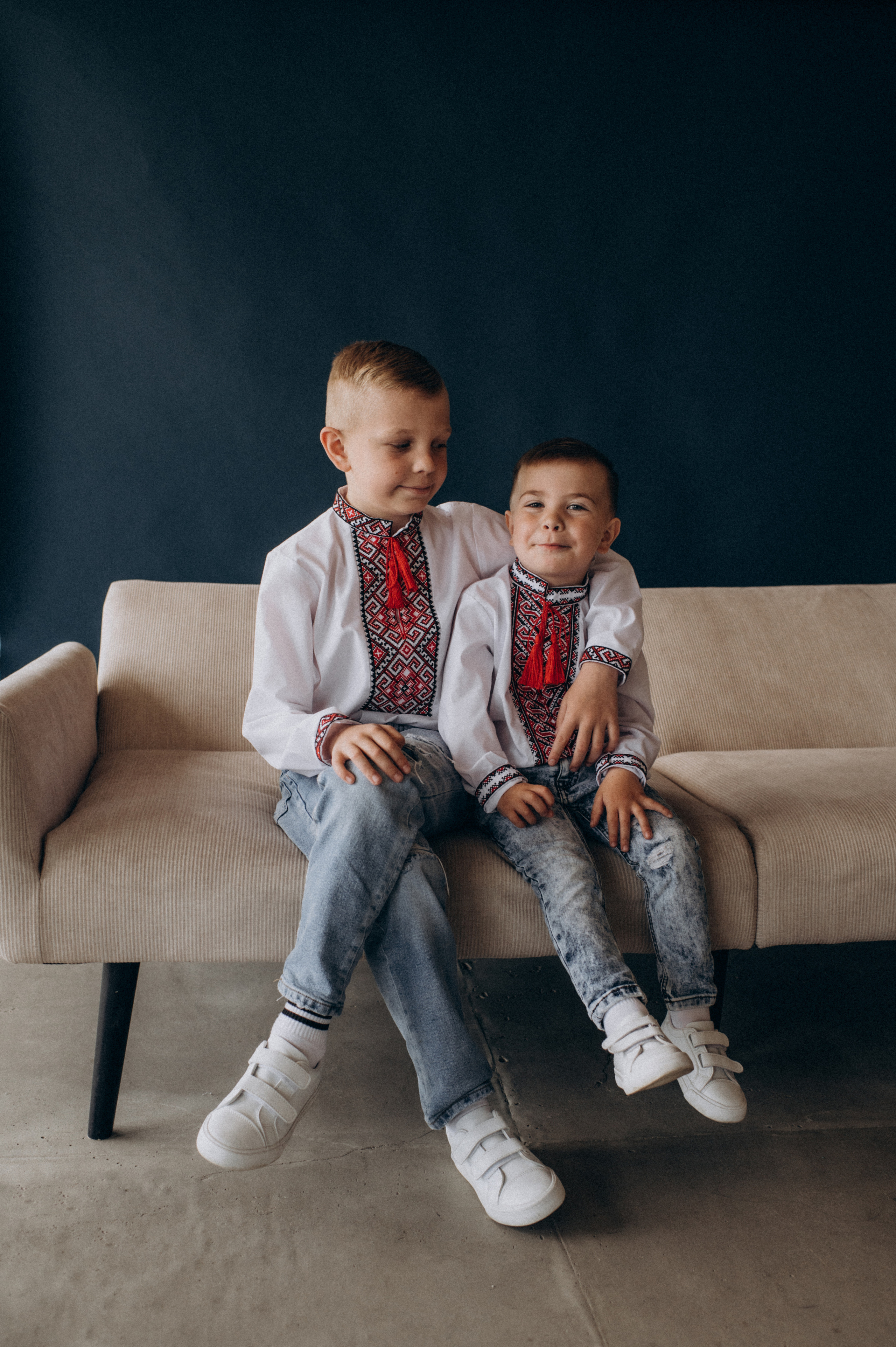 Сімейна зйомка у студії. Сімейний, дитячий та індивідуальний фотограф в м. Тернопіль, м. Львів