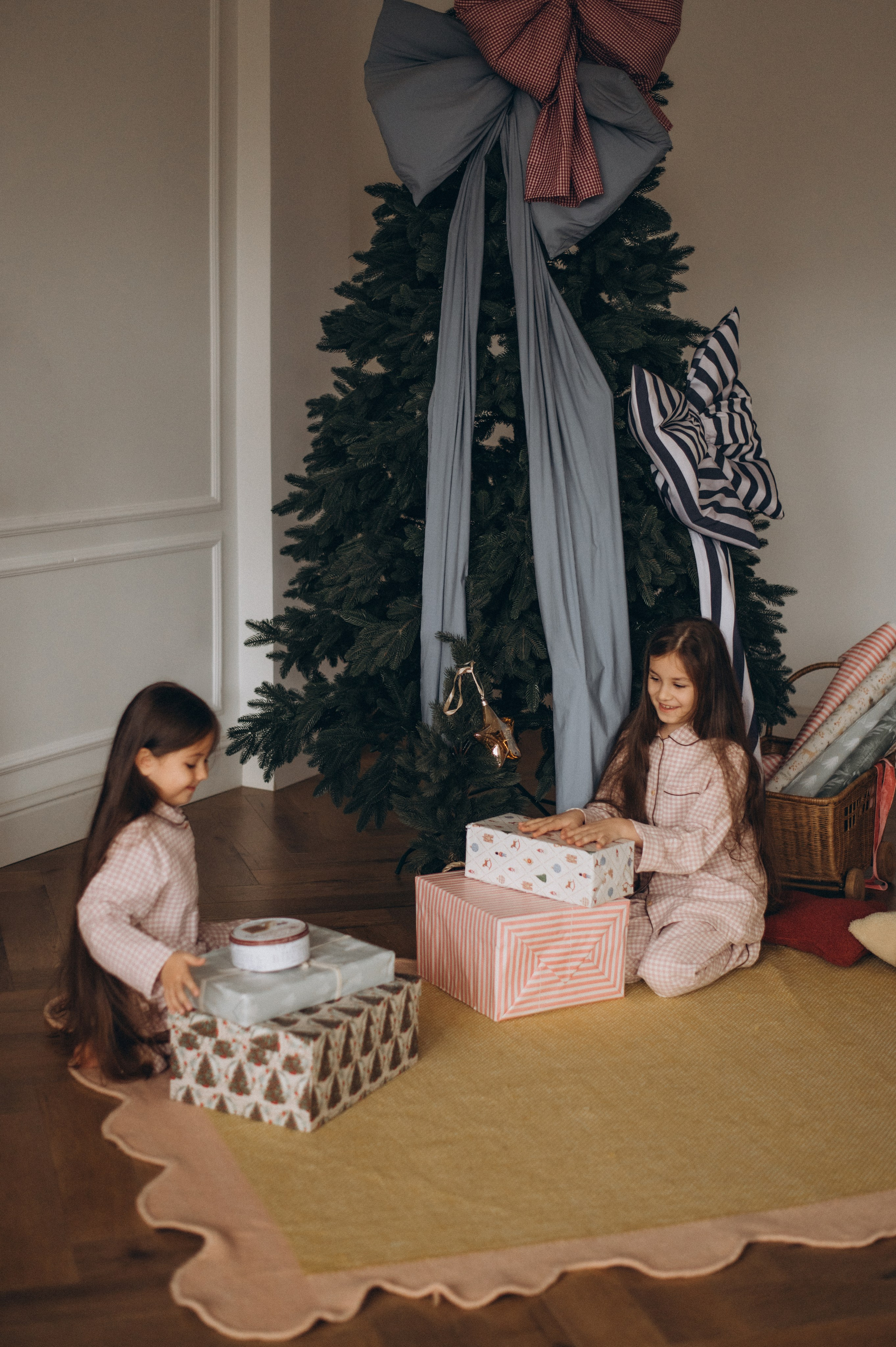 Фотосесія сестричок Тернопіль, зйомка сестрички, сімейний фотограф Тернопіль, портретний фотограф Тернопіль, фотосесія дітей. Сімейний, дитячий та індивідуальний фотограф в м. Тернопіль, м. Львів