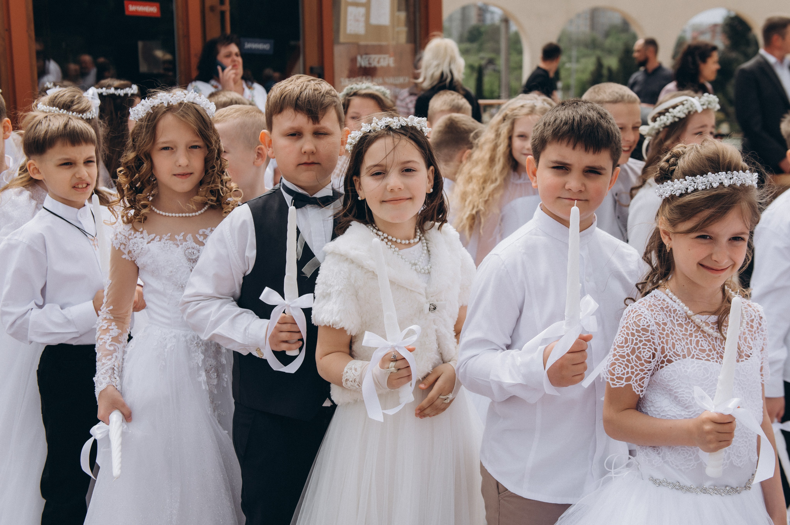 Фотосесія Причастя Тернопіль, зйомка Причастя, фотограф на Причастя Тернопіль, Причастя Львів, церква Петра і Павла. Сімейний, дитячий та індивідуальний фотограф в м. Тернопіль, м. Львів