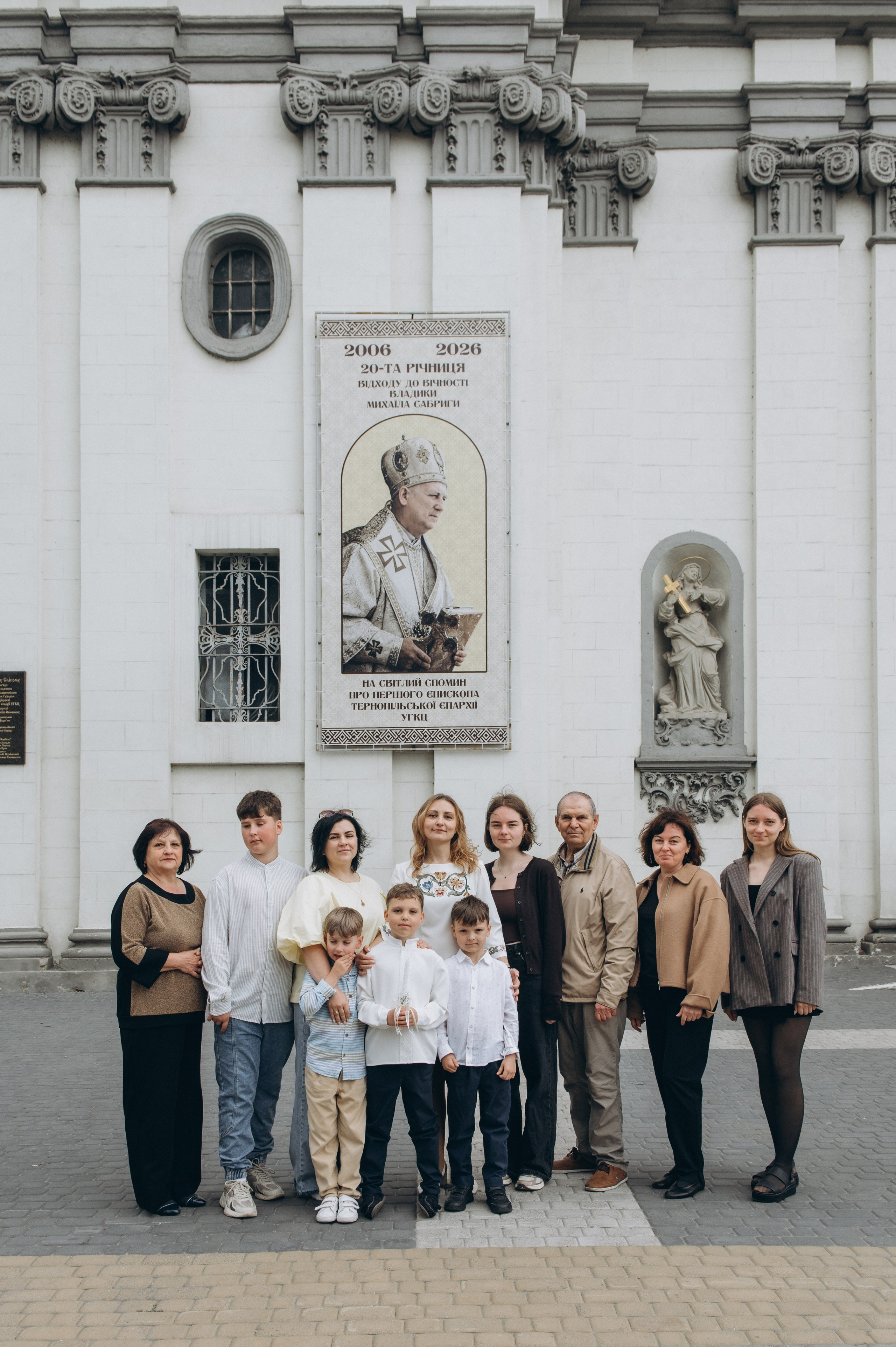 Фотосесія Першого Причастя Тернопіль, фотосесія Причастя Тернопіль, Таїнство Першого Причастя Тернопіль, Катедра Причастя Тернопіль. Сімейний, дитячий та індивідуальний фотограф в м. Тернопіль, м. Львів