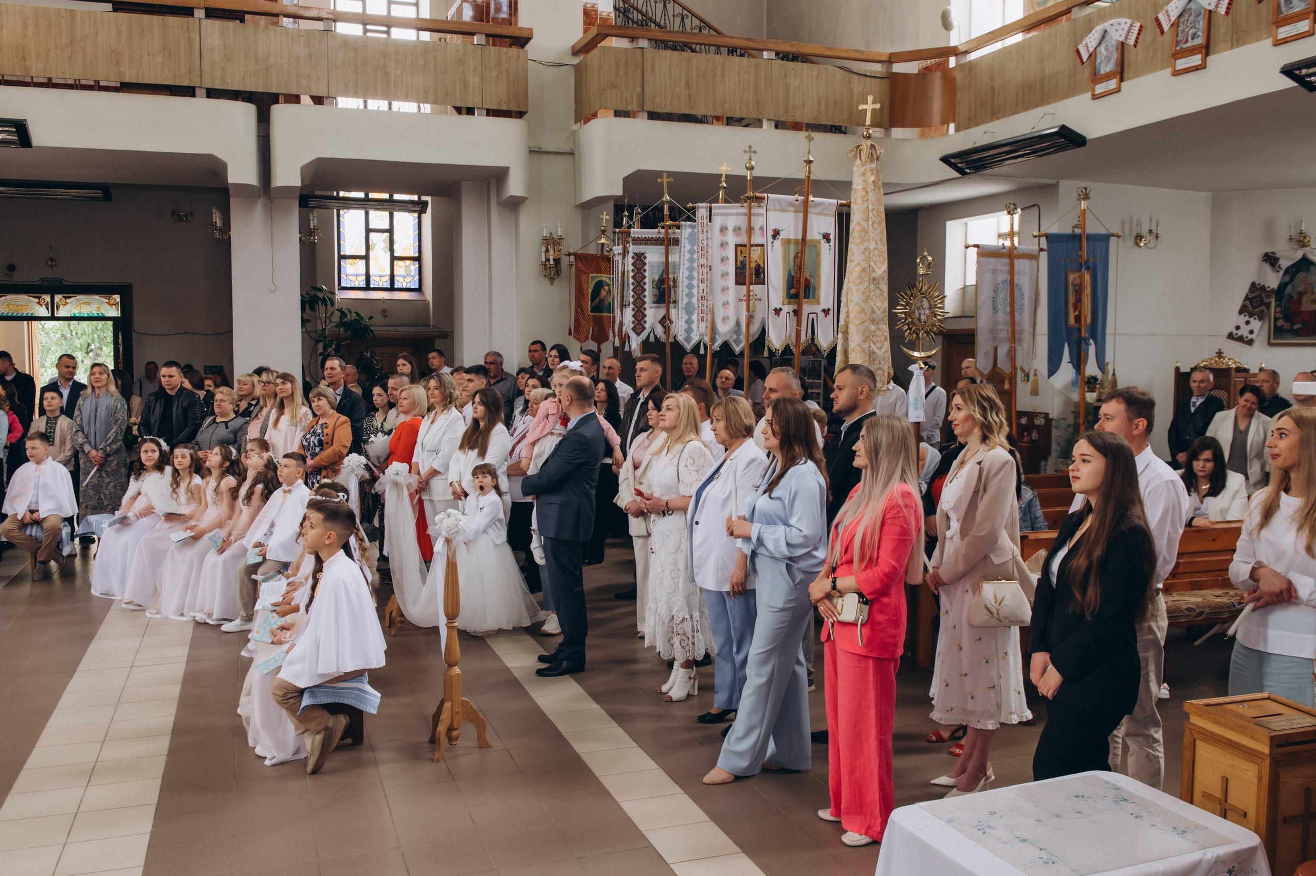 Фотосесія Причастя Тернопіль, зйомка Причастя, фотограф на Причастя Тернопіль, Причастя Львів, Причастя церква Михаїла Тернопіль. Сімейний, дитячий та індивідуальний фотограф в м. Тернопіль, м. Львів