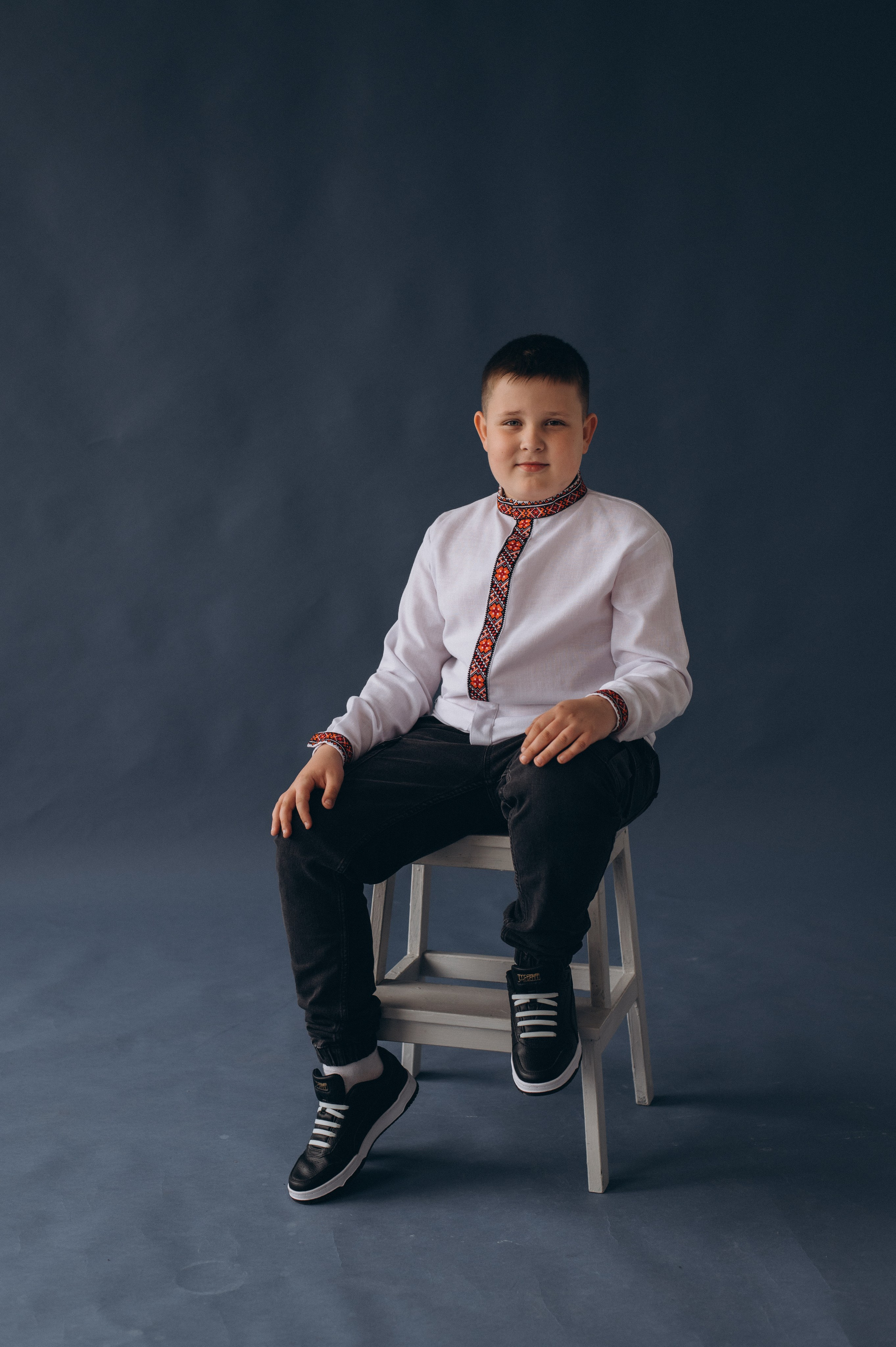 Шкільна фотосесія на віньєтки Тернопіль, фотосесія випускників Тернопіль, зйомка на віньєтки, шкільні фотоальбоми Тернопіль. Сімейний, дитячий та індивідуальний фотограф в м. Тернопіль, м. Львів