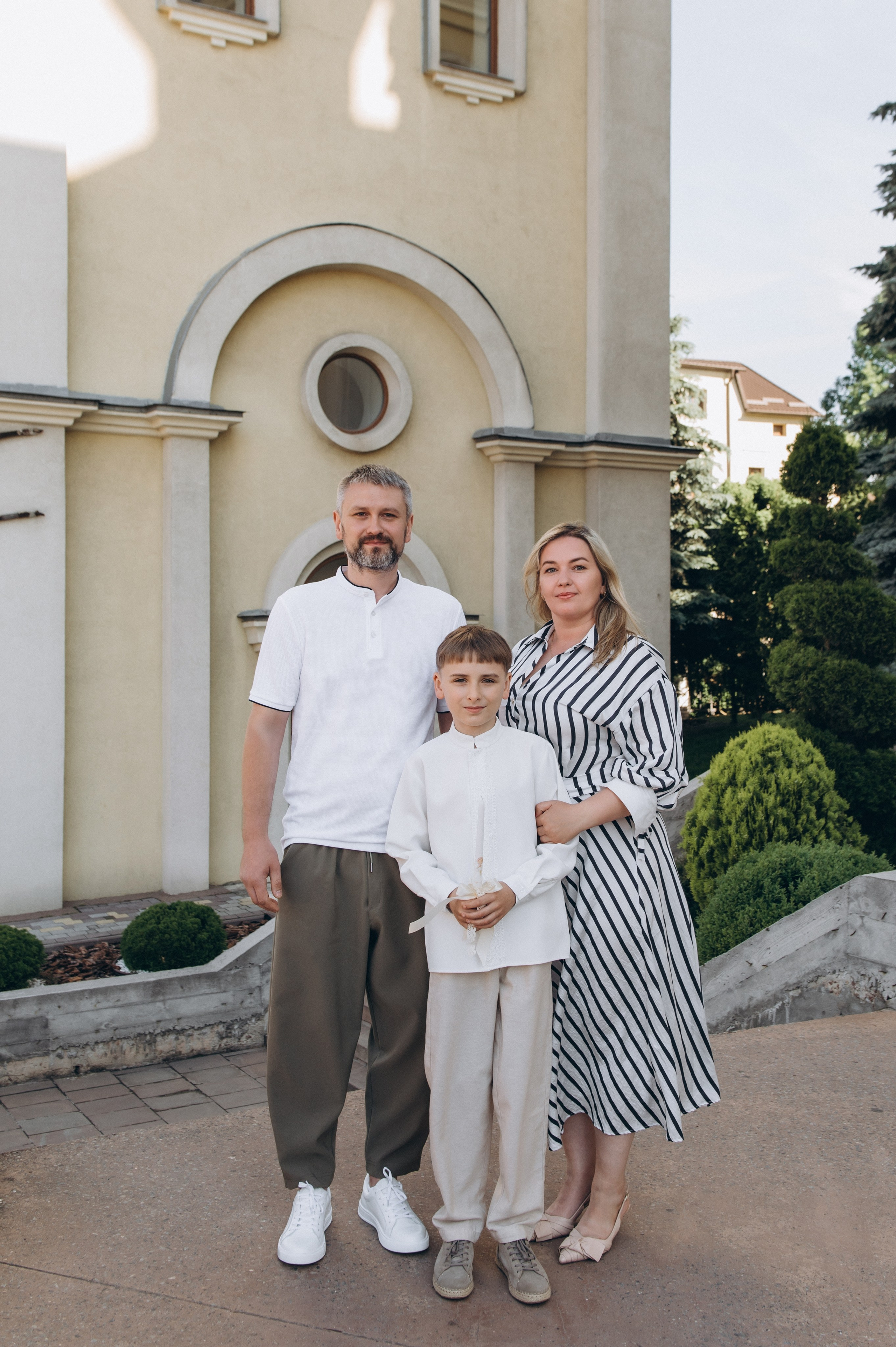 Фотосесія Першого Причастя Тернопіль, зйомка Першого Причастя Тернопіль, Церква Успіння Пресвятої Богородиці Причастя Тернопіль. Сімейний, дитячий та індивідуальний фотограф в м. Тернопіль, м. Львів