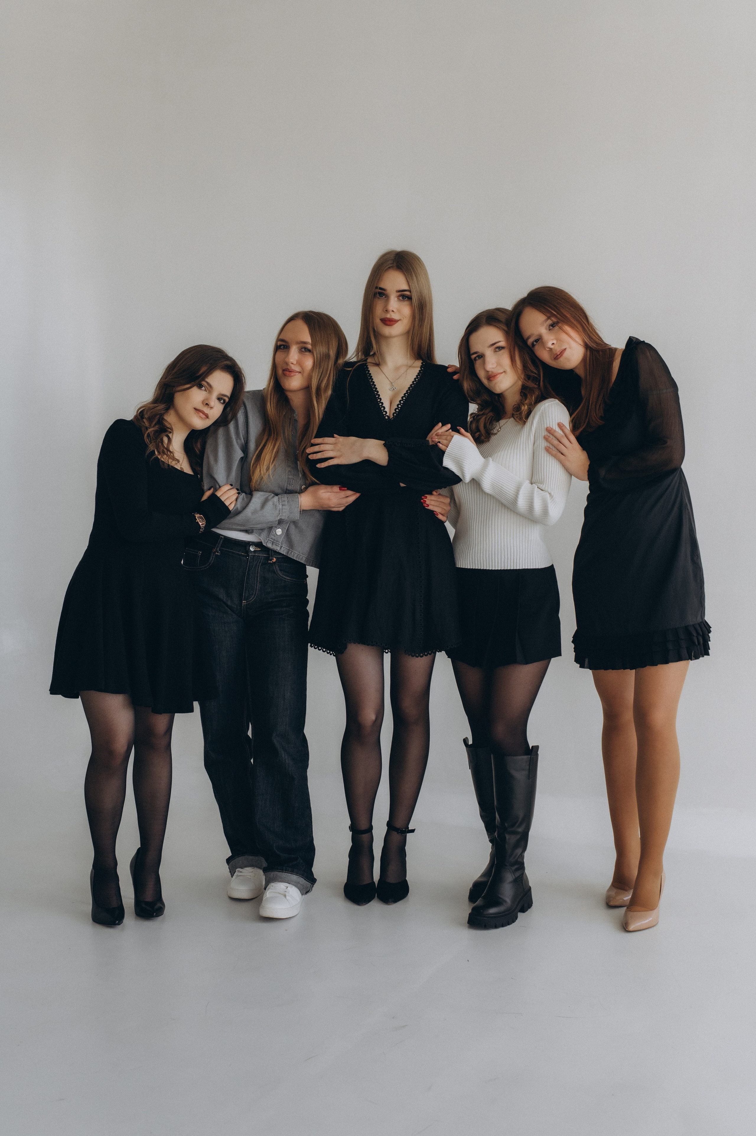 Фотосесія випускників, фотосесія на віньєтки Тернопіль, випускники Тернопіль, випуск 2025. Сімейний, дитячий та індивідуальний фотограф в м. Тернопіль, м. Львів