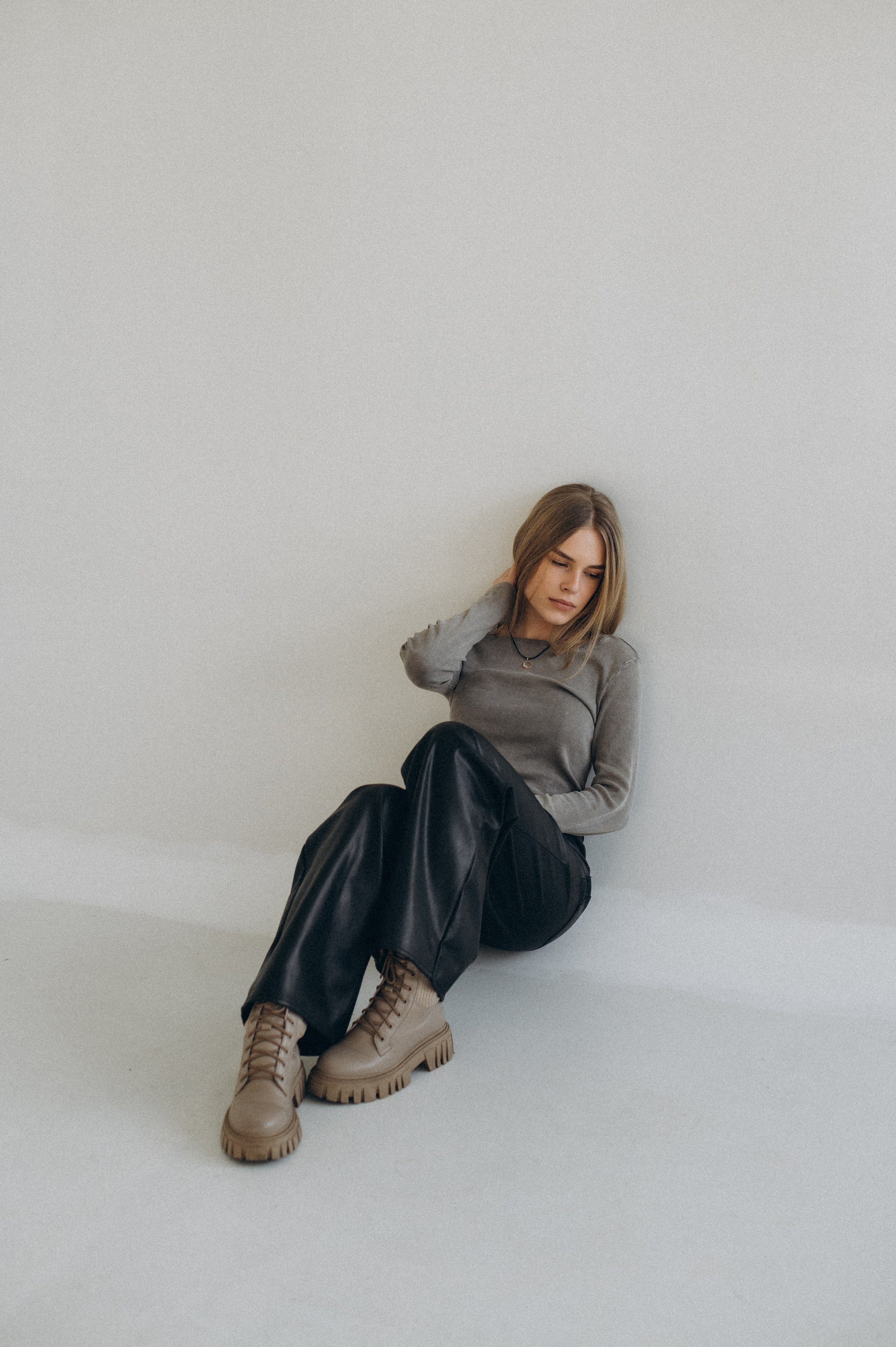 Фотосесія випускників, фотосесія на віньєтки Тернопіль, випускники Тернопіль, випуск 2025. Сімейний, дитячий та індивідуальний фотограф в м. Тернопіль, м. Львів