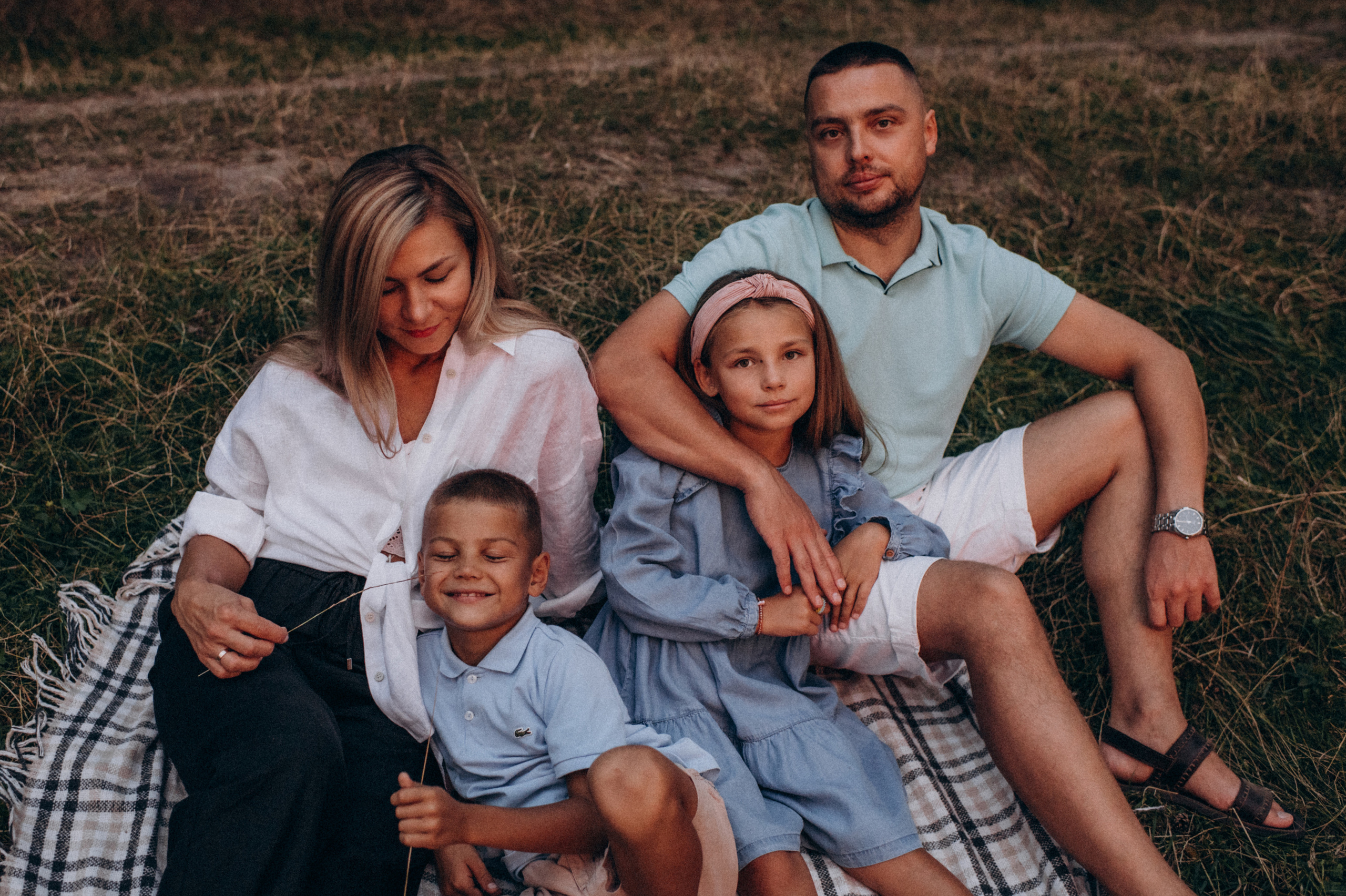 Сімейна фотосесія Тернопіль Львів дитяча зйомка. Сімейний, дитячий та індивідуальний фотограф в м. Тернопіль, м. Львів