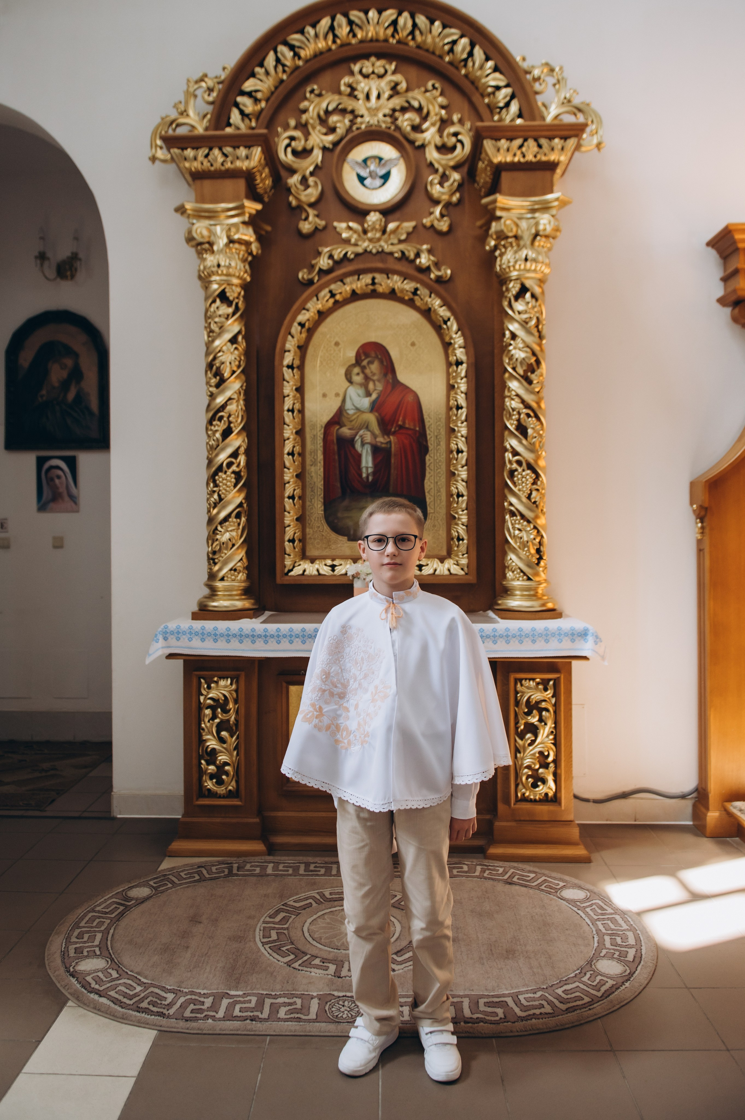 Фотосесія Причастя Тернопіль церква Св&nbsp;Михаїла, фотограф на&nbsp;Причастя Тернопіль, фотосесія Літургії Причастя Тернопіль