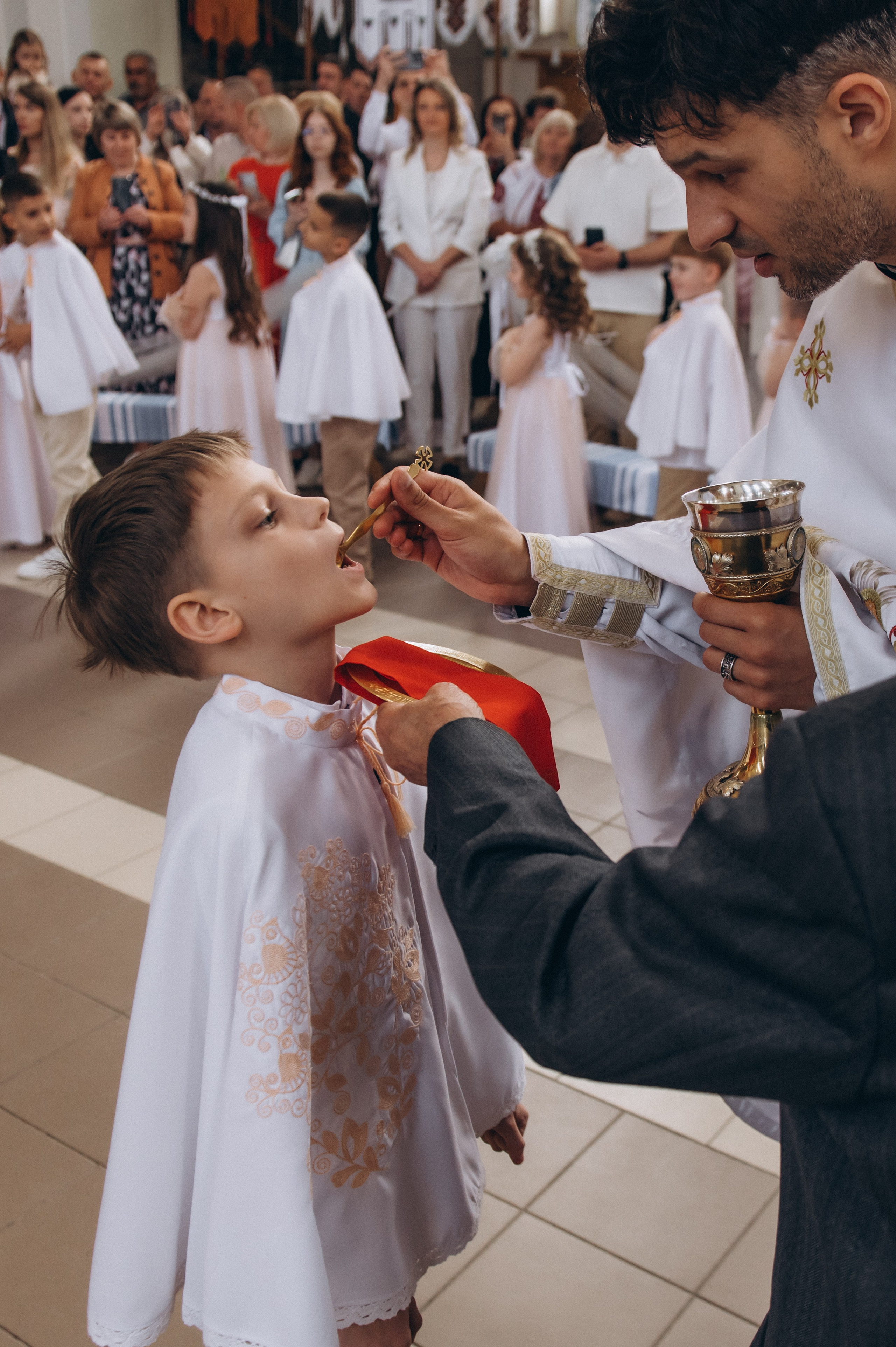 Фотосесія Причастя Тернопіль, зйомка Причастя, фотограф на Причастя Тернопіль, Причастя Львів, Причастя церква Михаїла Тернопіль. Сімейний, дитячий та індивідуальний фотограф в м. Тернопіль, м. Львів