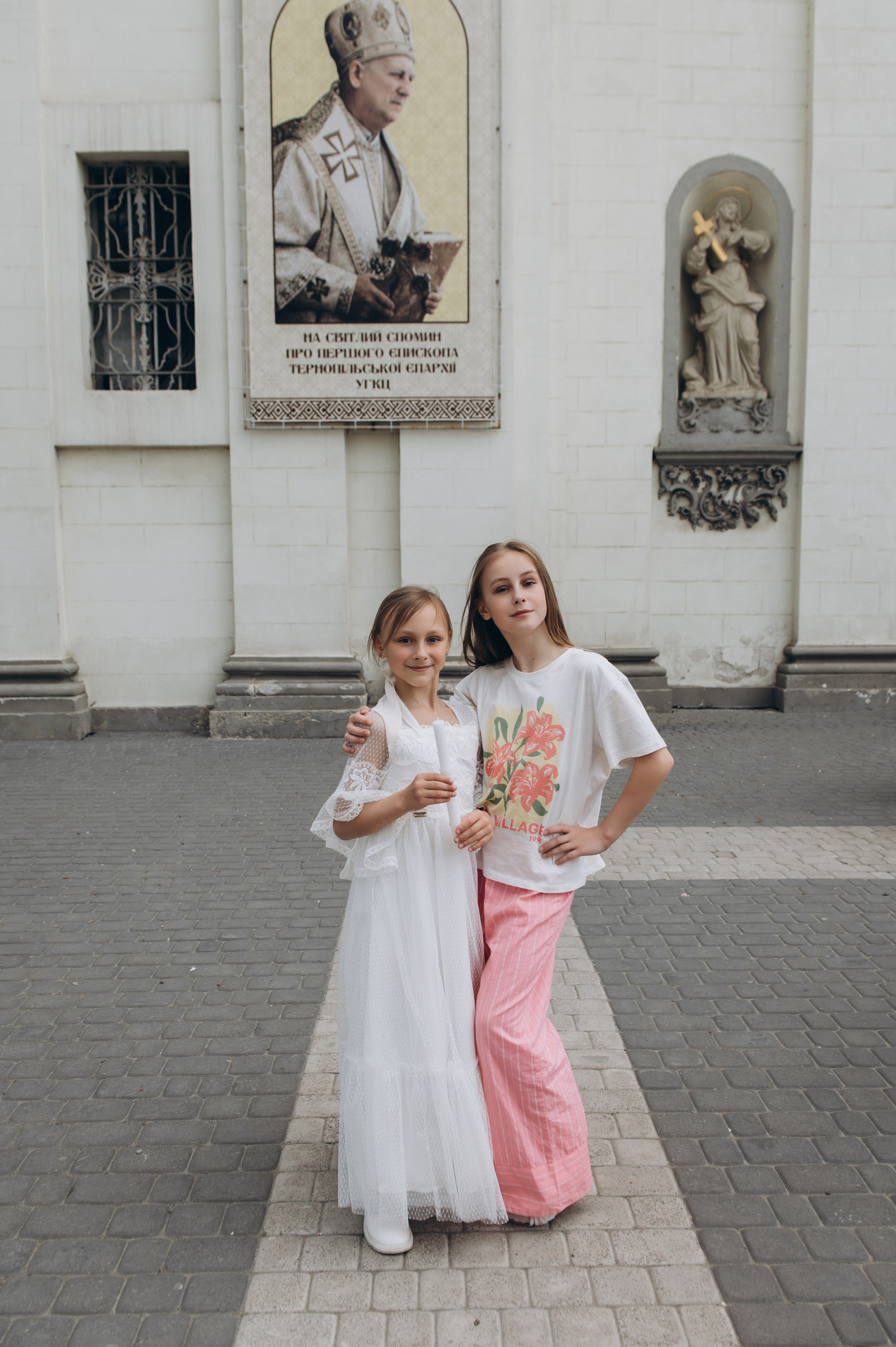 Фотосесія Першого Причастя Тернопіль, фотосесія Причастя Тернопіль, Таїнство Першого Причастя Тернопіль, Катедра Причастя Тернопіль. Сімейний, дитячий та індивідуальний фотограф в м. Тернопіль, м. Львів
