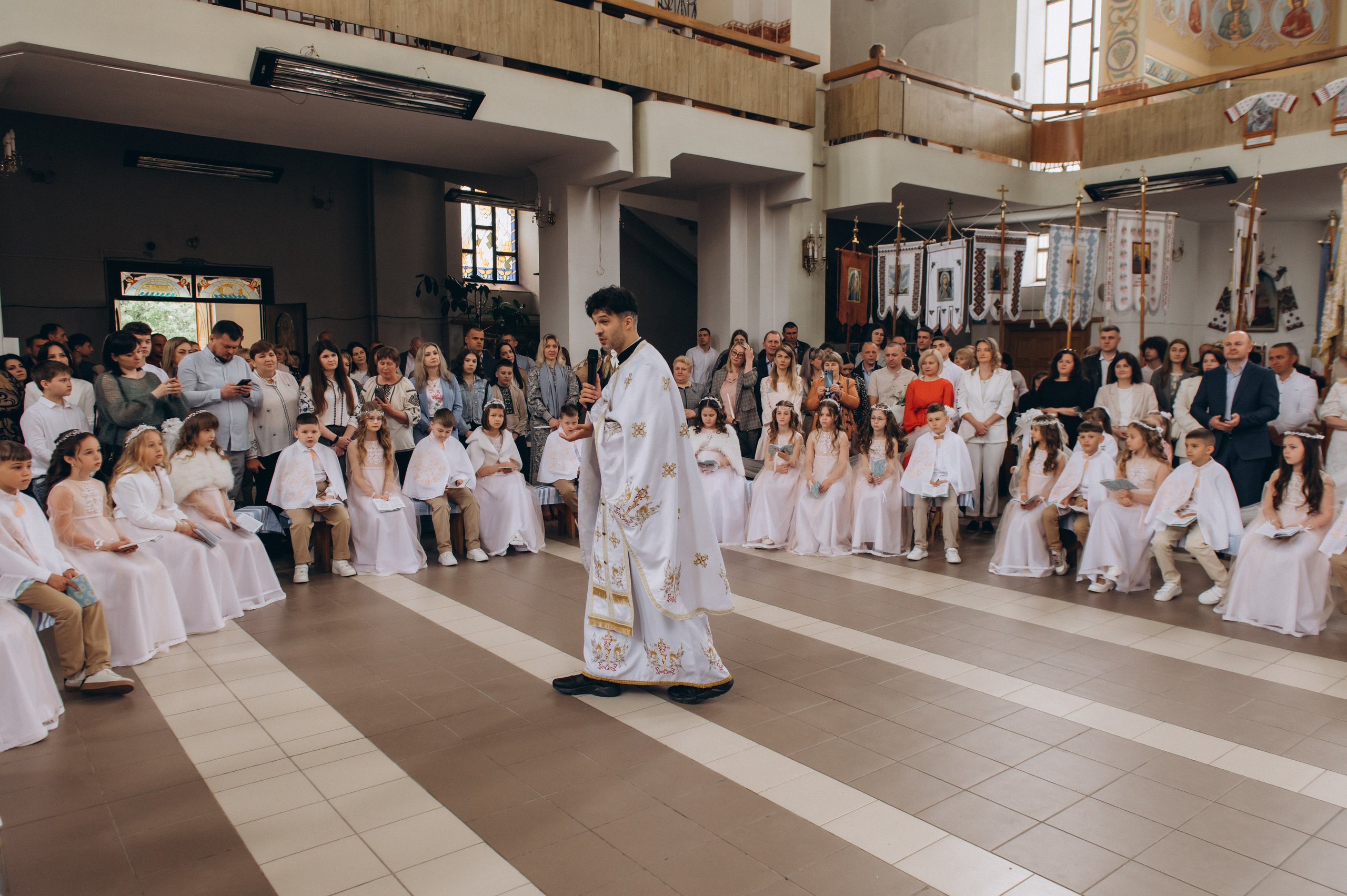 Фотосесія Причастя Тернопіль, зйомка Причастя, фотограф на Причастя Тернопіль, Причастя Львів, Причастя церква Михаїла Тернопіль. Сімейний, дитячий та індивідуальний фотограф в м. Тернопіль, м. Львів