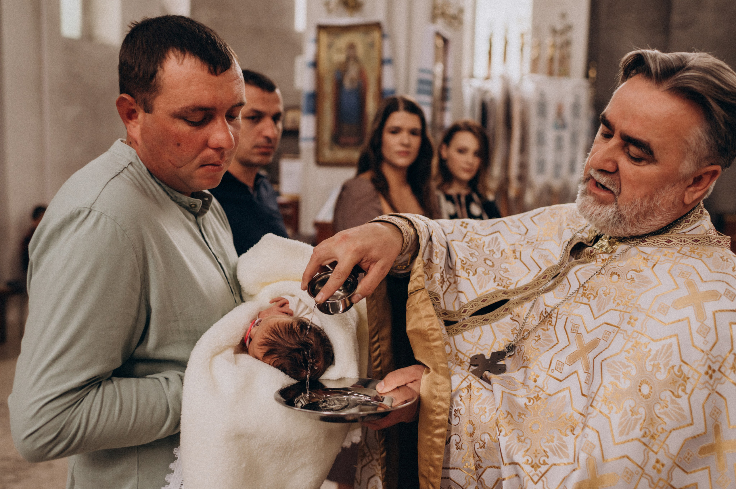 Таїнство Хрещення, хрестини Тернопіль, хрещення Львів. Сімейний, дитячий та індивідуальний фотограф в м. Тернопіль, м. Львів