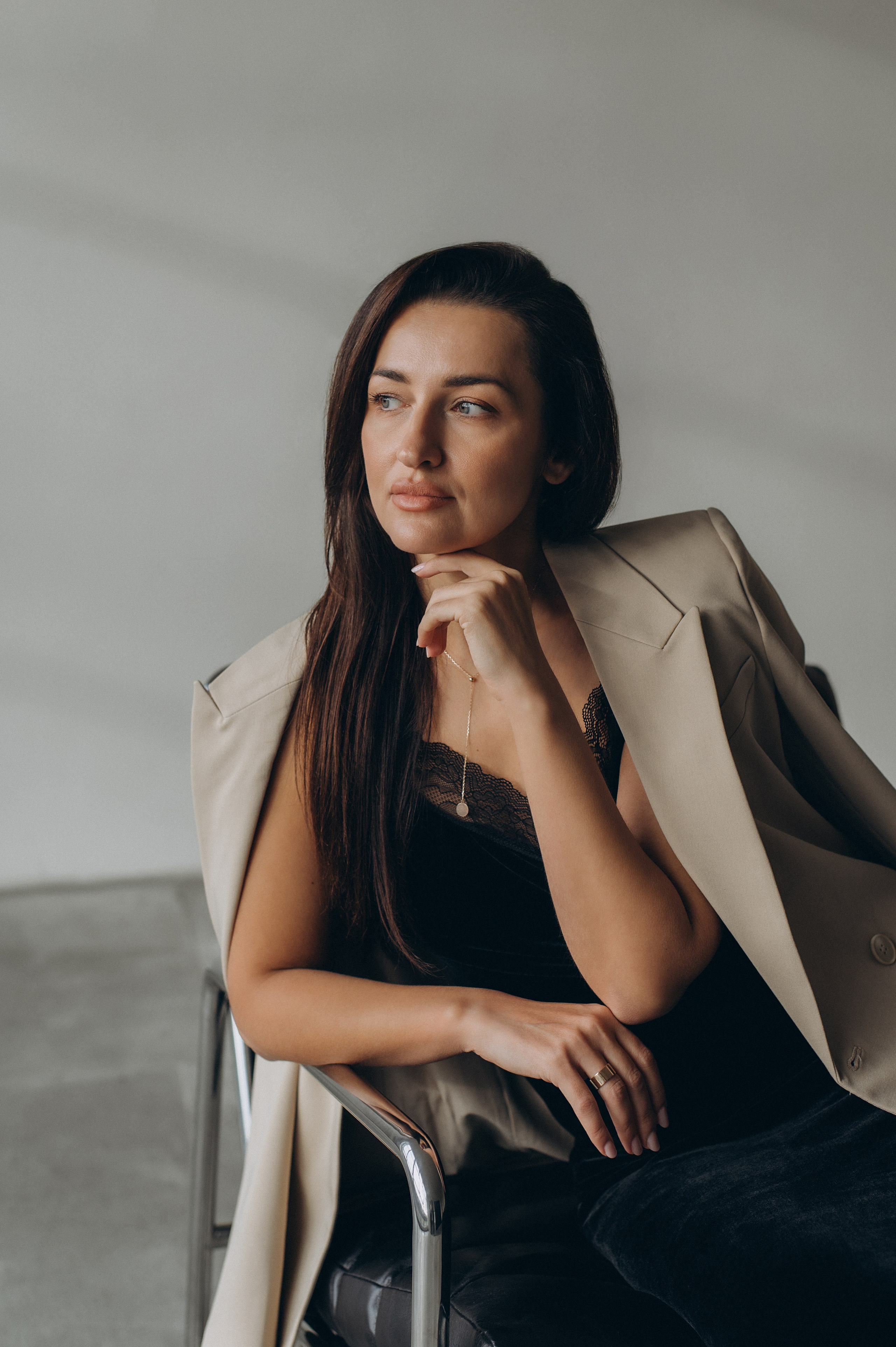 Портретна фотосесія Тернопіль, зйомка дівчат, контент фотосесія Тернопіль, зйомка контенту для інстаграм, індивідуальний фотограф Тернопіль. Сімейний, дитячий та індивідуальний фотограф в м. Тернопіль, м. Львів