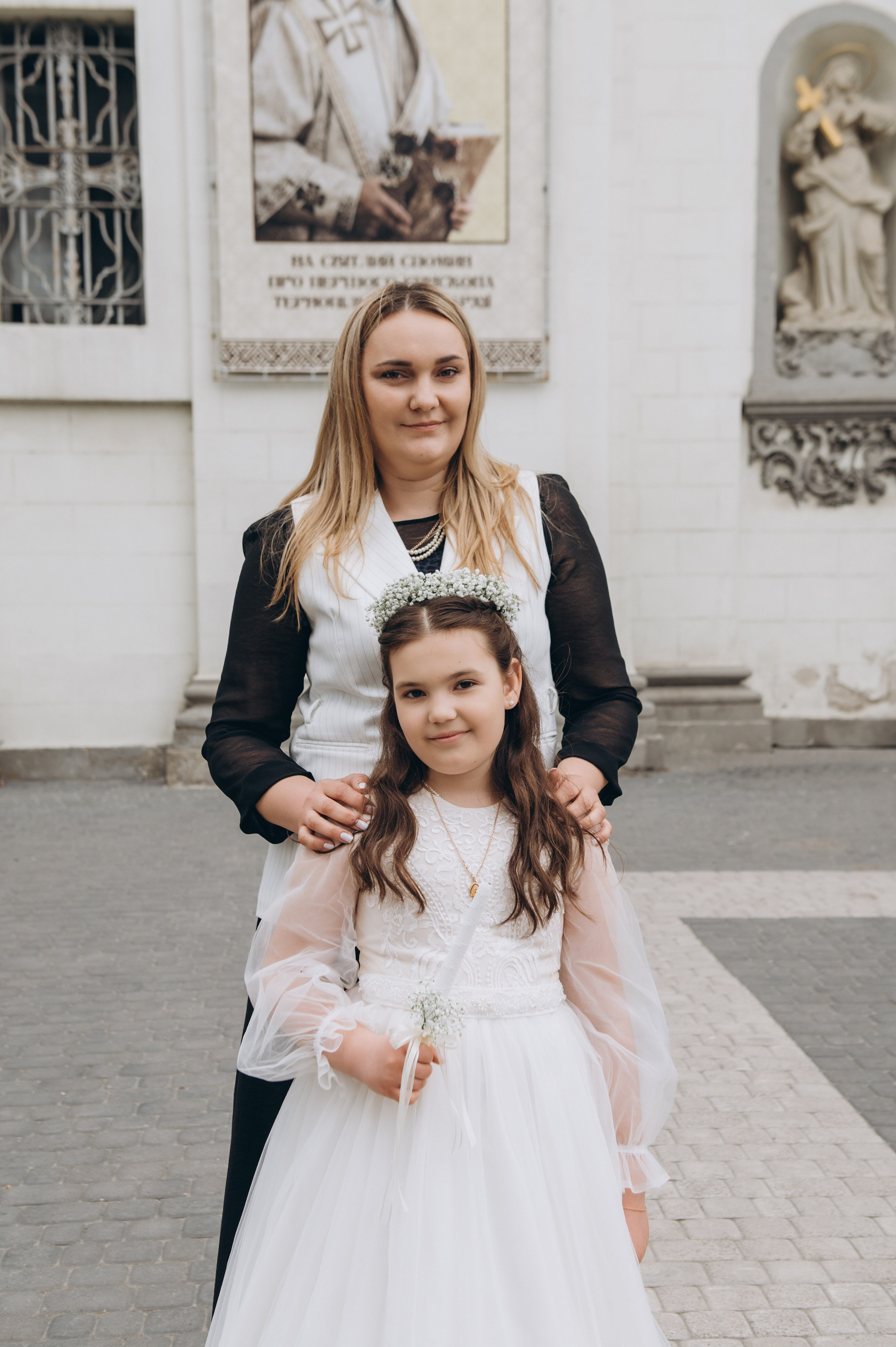 Фотосесія Першого Причастя Тернопіль, фотосесія Причастя Тернопіль, Таїнство Першого Причастя Тернопіль, Катедра Причастя Тернопіль. Сімейний, дитячий та індивідуальний фотограф в м. Тернопіль, м. Львів