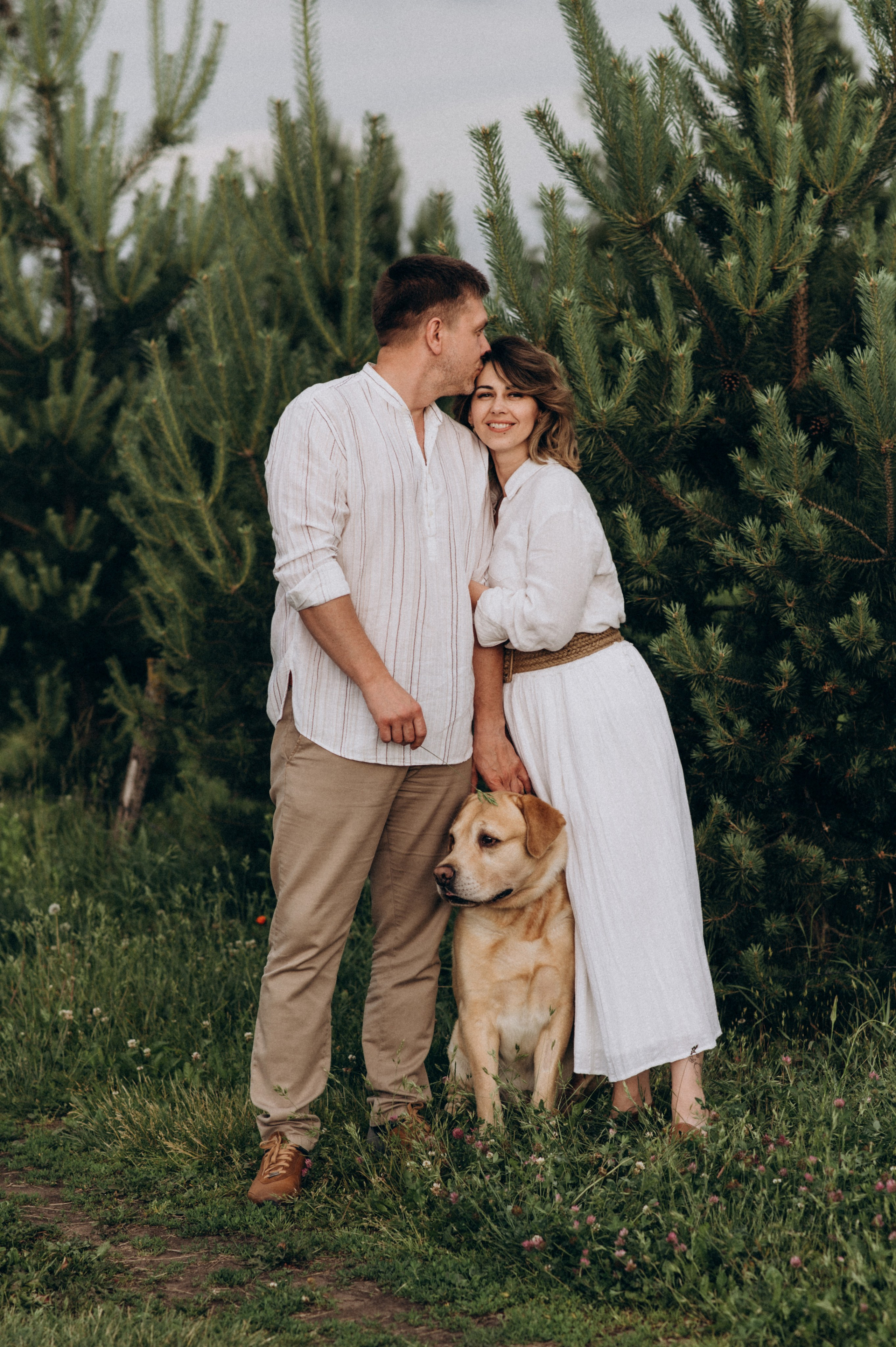 Сімейна фотосесія на природі, зйомка з собакою, фотосесія лавсторі Тернопіль. Сімейний, дитячий та індивідуальний фотограф в м. Тернопіль, м. Львів