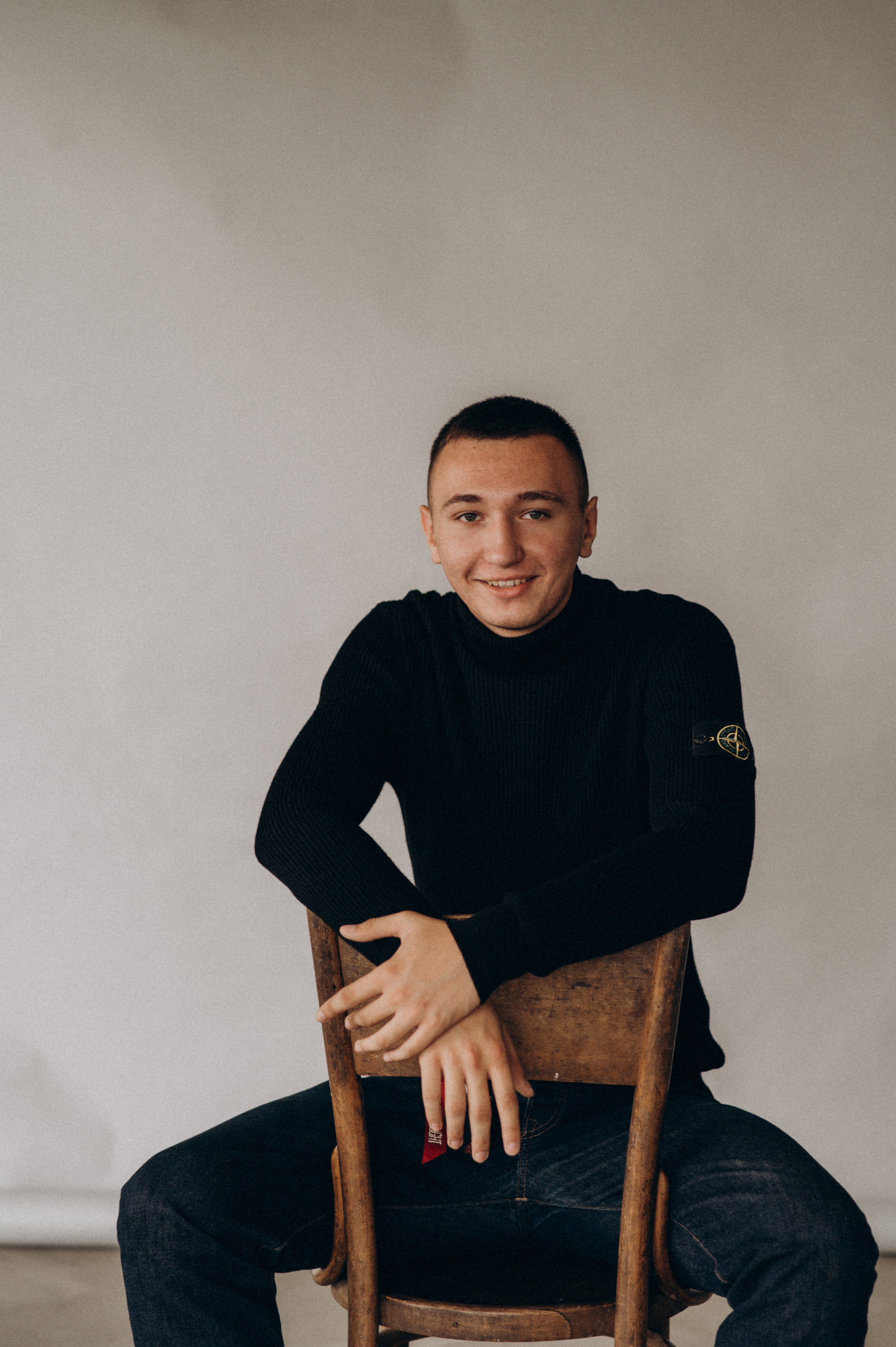 Фотосесія на віньєтки, фотосесія випускників, шкільна фотосесія. Сімейний, дитячий та індивідуальний фотограф в м. Тернопіль, м. Львів