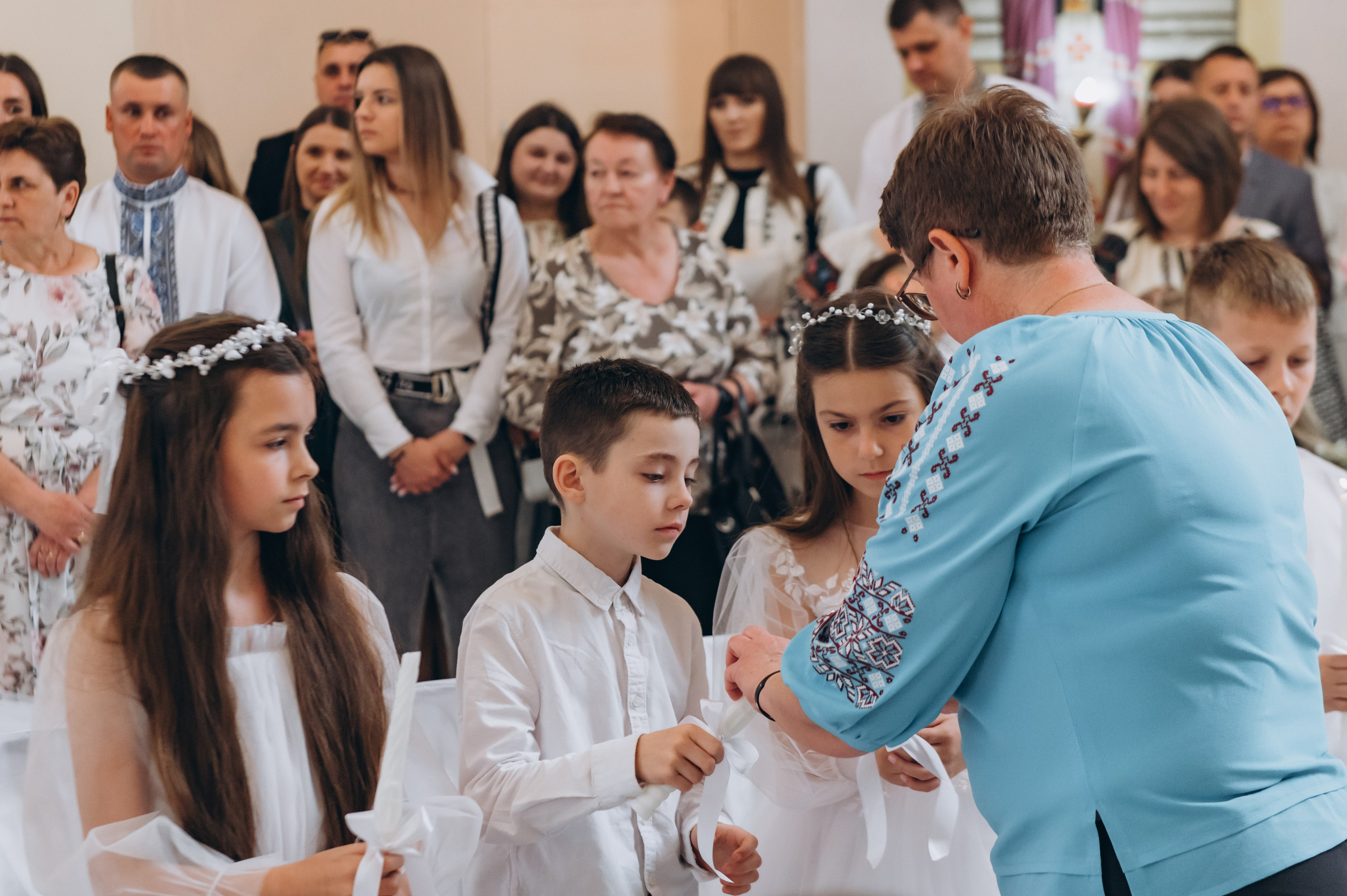 Фотосесія Причастя Тернопіль, зйомка Причастя, фотограф на Причастя Тернопіль, Причастя Львів, церква Петра і Павла. Сімейний, дитячий та індивідуальний фотограф в м. Тернопіль, м. Львів