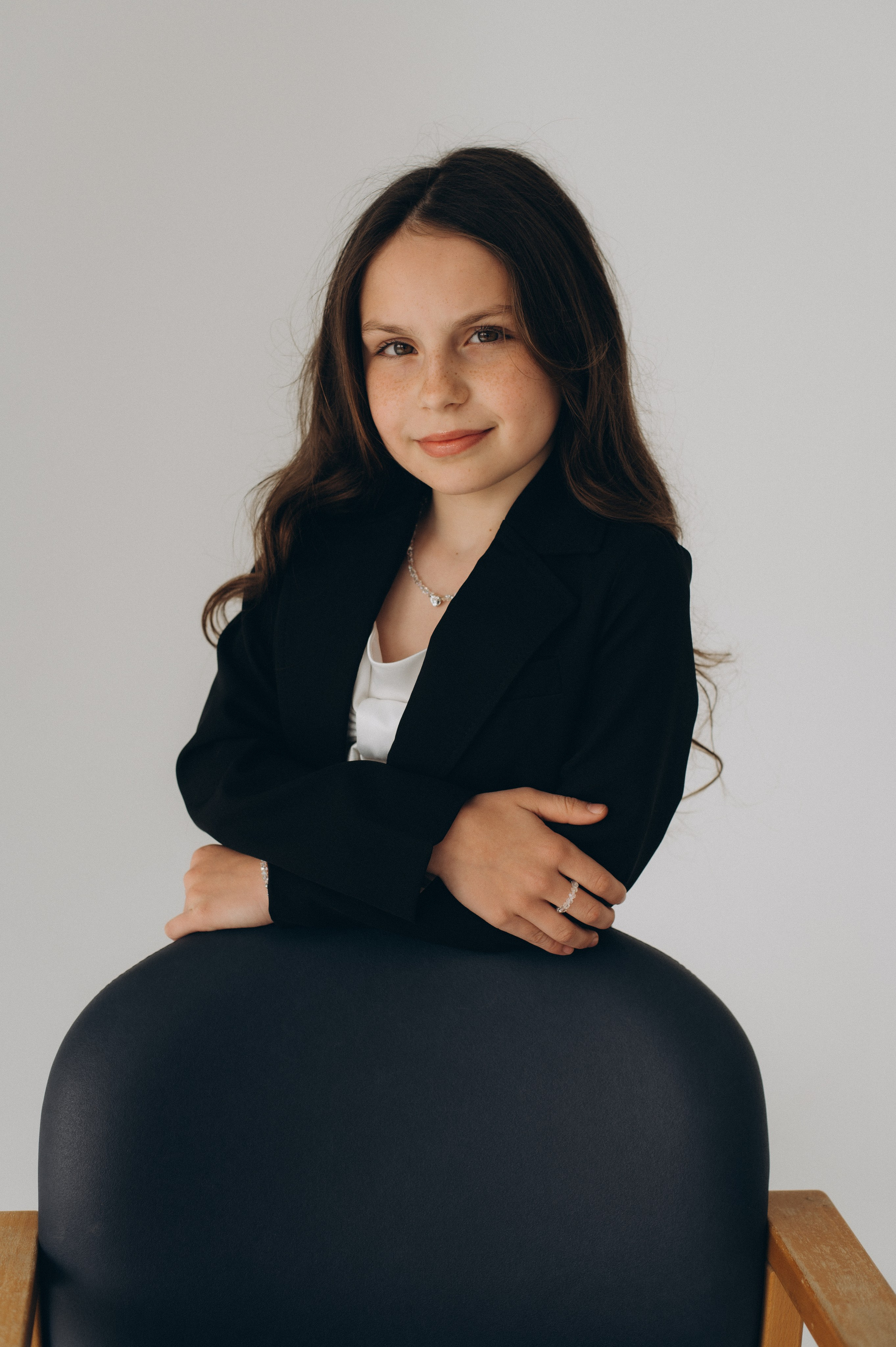 Шкільна фотосесія на віньєтки Тернопіль, шкільні альбоми, фотосесія випускників Тернопіль, випускний альбом, фотограф випускний Тернопіль. Сімейний, дитячий та індивідуальний фотограф в м. Тернопіль, м. Львів