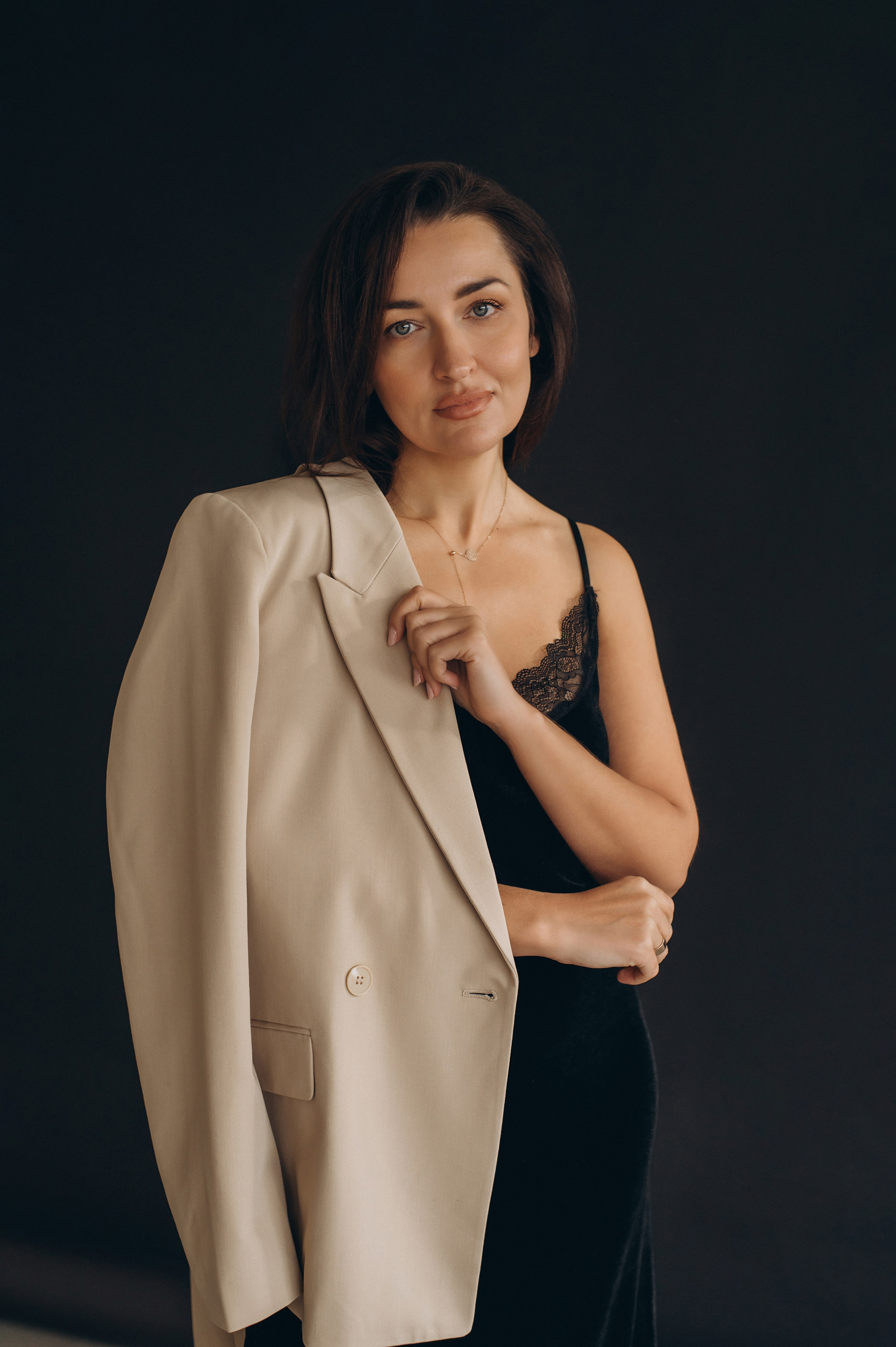 Портретна фотосесія Тернопіль, зйомка дівчат, контент фотосесія Тернопіль, зйомка контенту для інстаграм, індивідуальний фотограф Тернопіль. Сімейний, дитячий та індивідуальний фотограф в м. Тернопіль, м. Львів