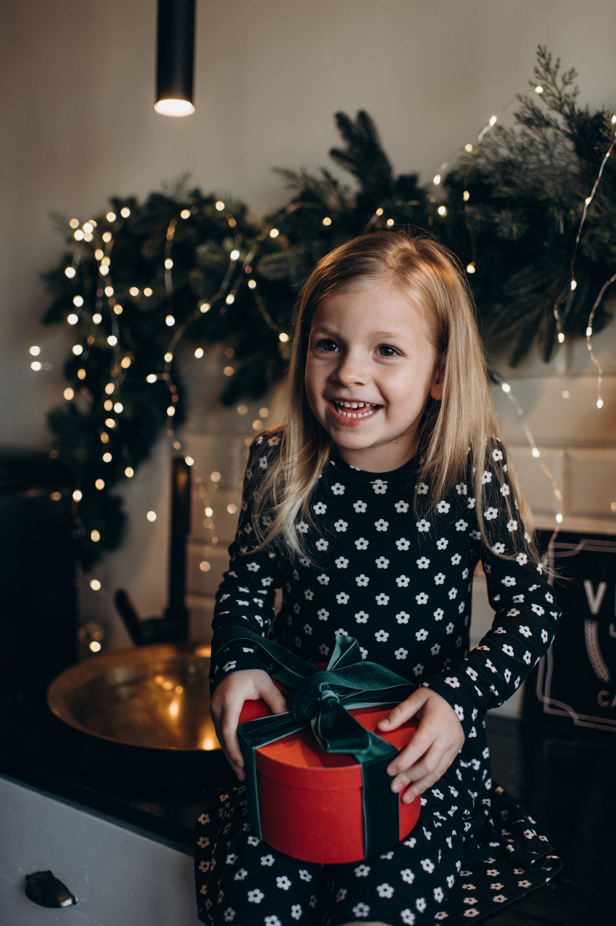 Новорічна фотосесія у студії. Сімейний, дитячий та індивідуальний фотограф в м. Тернопіль, м. Львів