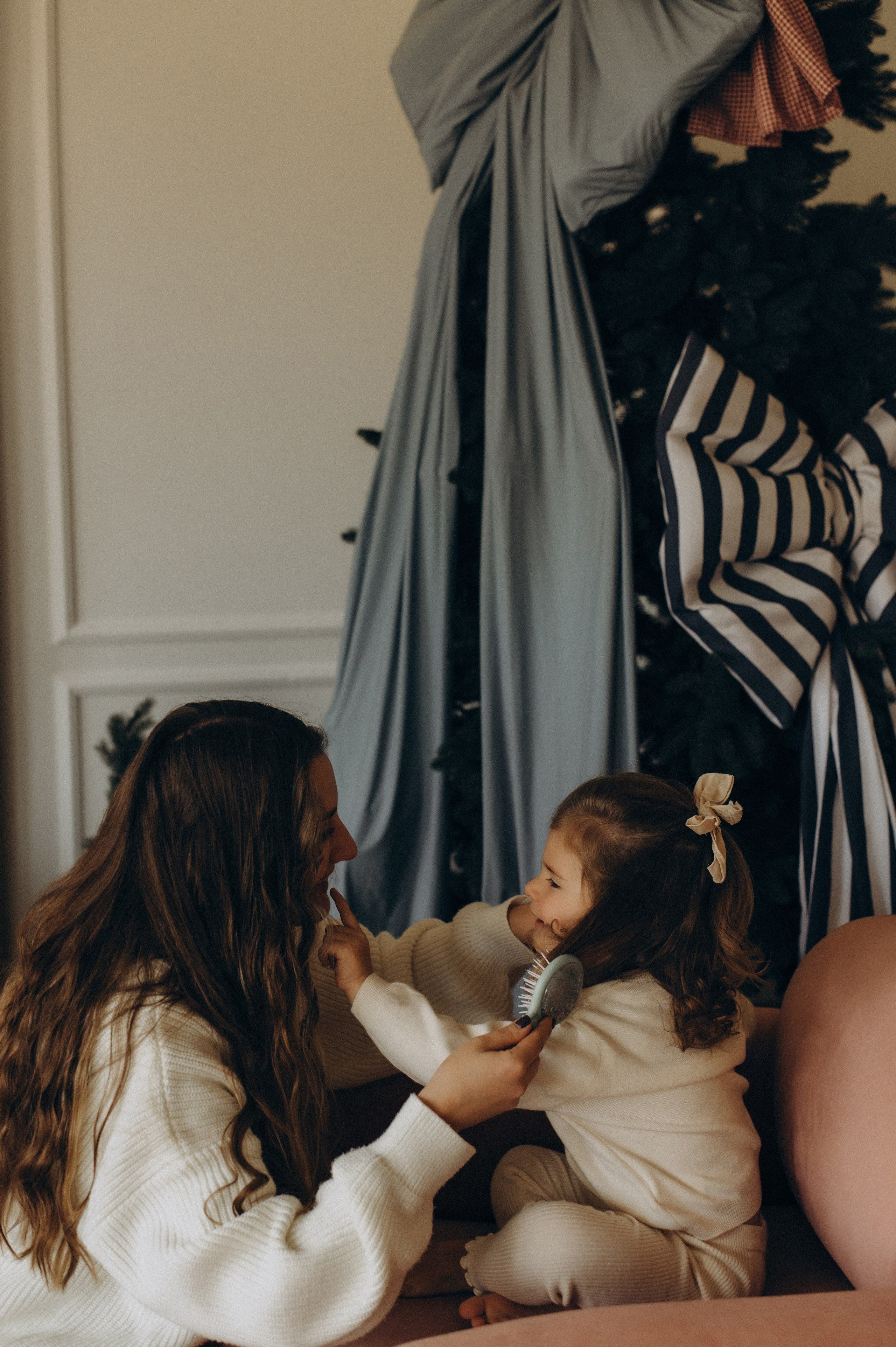 Фотосесія мами і донечки Тернопіль, сімейний фотограф Тернопіль, фотосесія мами і дитини Тернопіль, новорічна фотосесія Тернопіль. Сімейний, дитячий та індивідуальний фотограф в м. Тернопіль, м. Львів