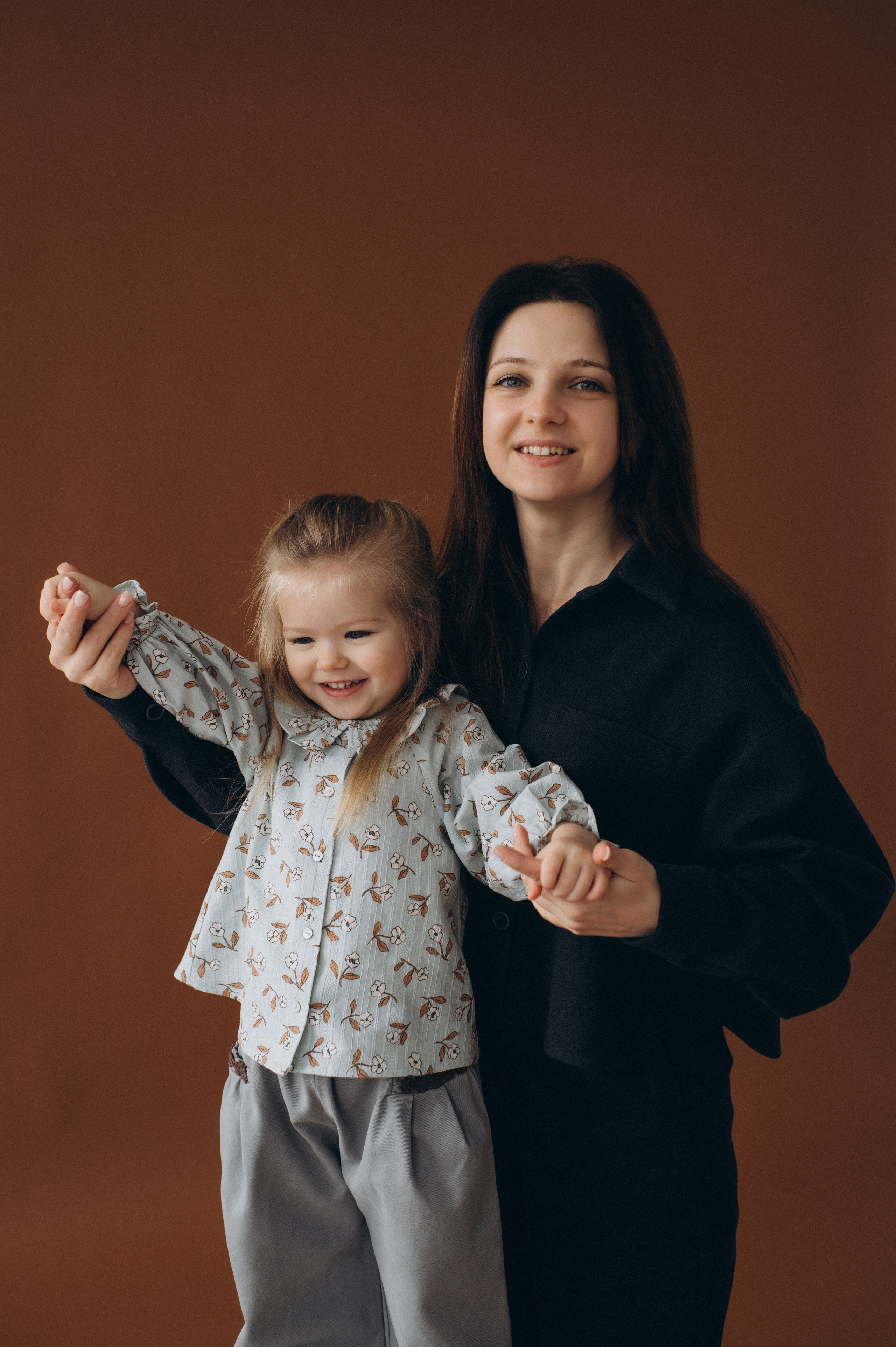 Фотосесія мами і дитини Львів, зйомка мами і дитини Тернопіль, сімейний фотограф Тернопіль, сімейна фотосесія Тернопіль, дитячий фотограф. Сімейний, дитячий та індивідуальний фотограф в м. Тернопіль, м. Львів