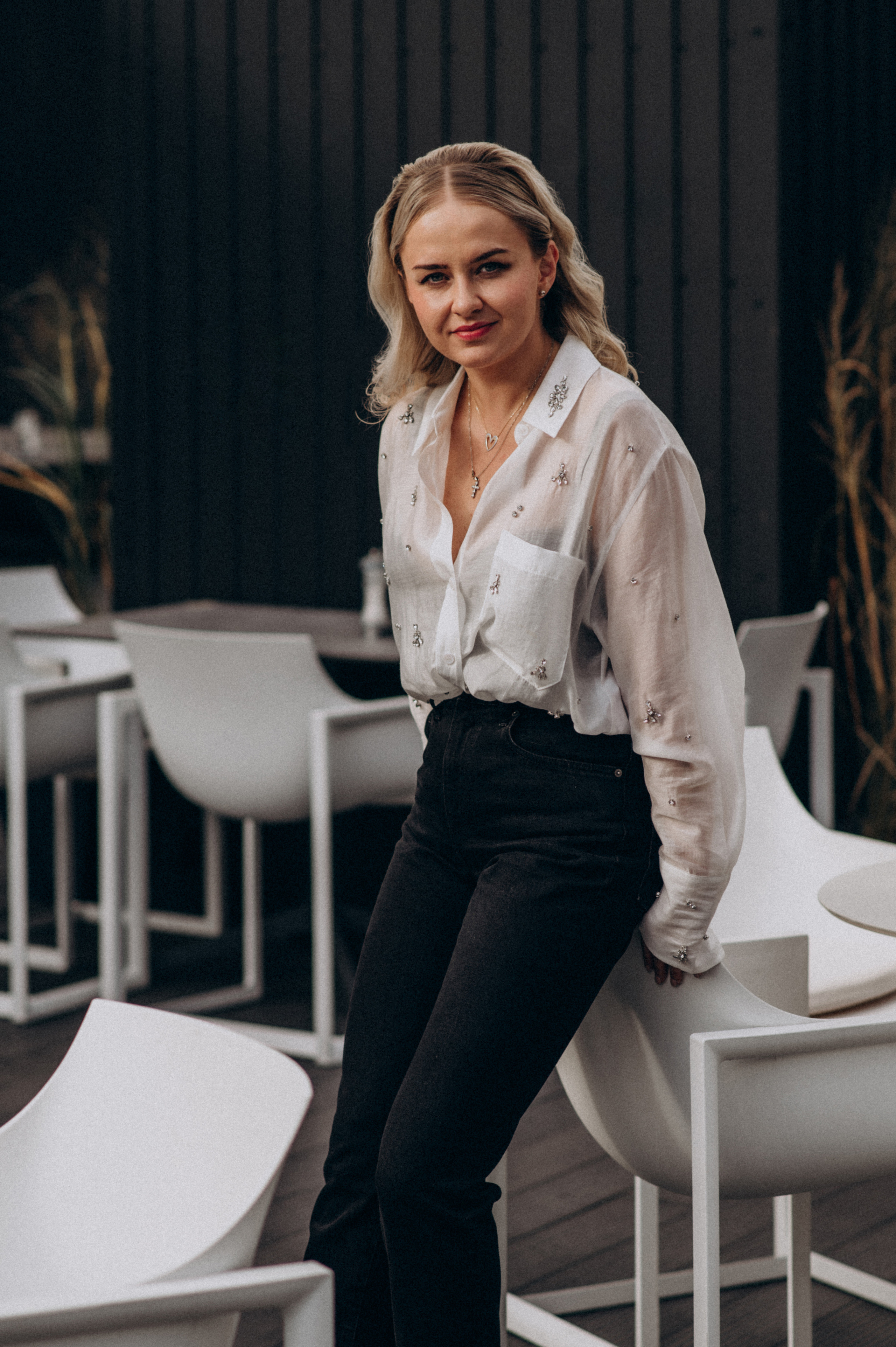 Індивідуальна контент зйомка фотосесія у кавярні кафе. Сімейний, дитячий та індивідуальний фотограф в м. Тернопіль, м. Львів