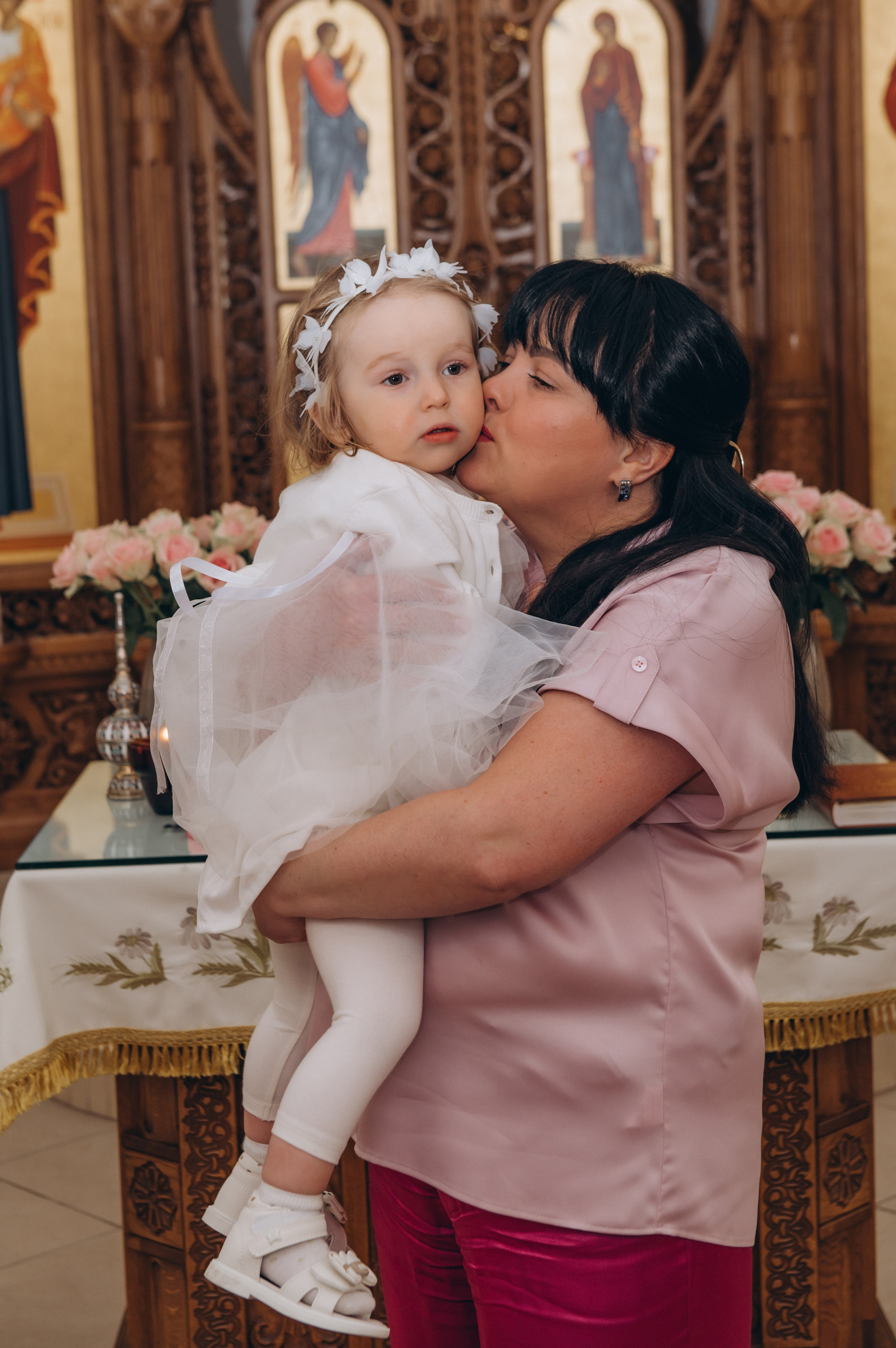 Фотосесія Хрещення Тернопіль, зйомка Хрестин Тернопіль, фотограф на хрестини Тернопіль, хрещення Львів. Сімейний, дитячий та індивідуальний фотограф в м. Тернопіль, м. Львів