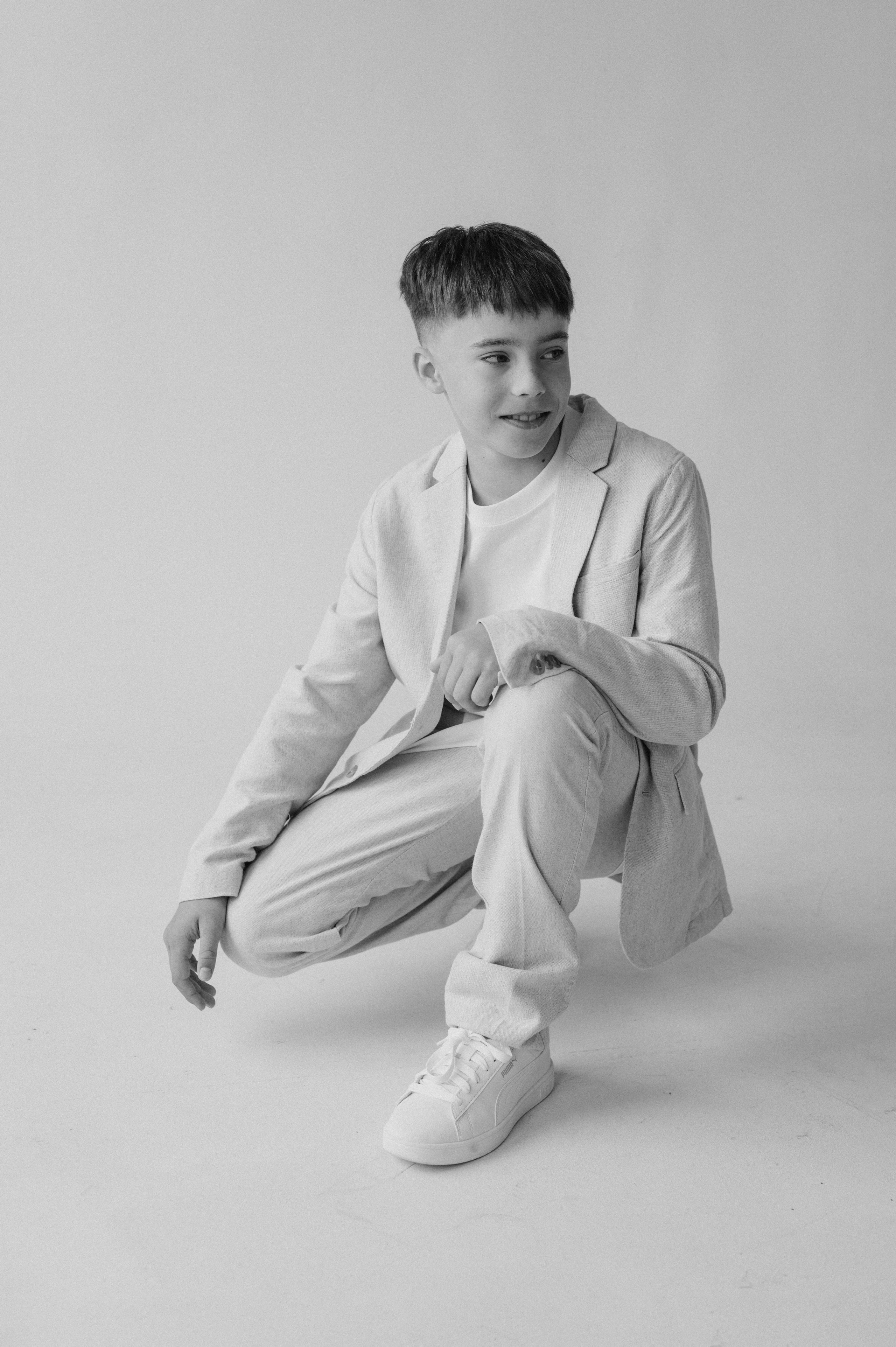 Шкільна фотосесія на віньєтки Тернопіль, фотосесія випускників Тернопіль, зйомка на віньєтки, шкільні фотоальбоми Тернопіль. Сімейний, дитячий та індивідуальний фотограф в м. Тернопіль, м. Львів