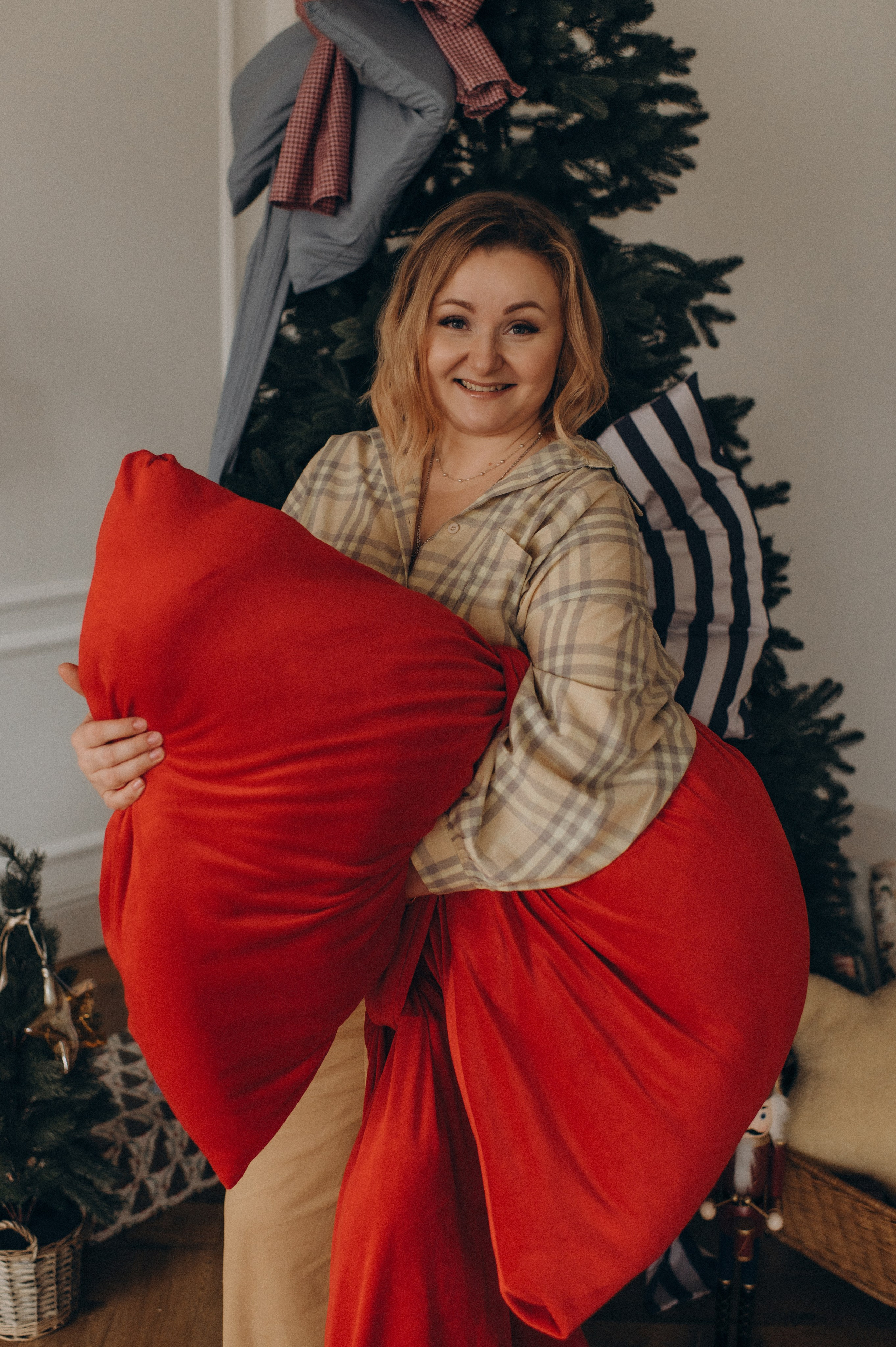 Фотосесія мама і син, сімейна фотосесія Тернопіль, зйомка мами з сином, сімейний фотограф Тернопіль, зйомка з домашнім улюбленцем. Сімейний, дитячий та індивідуальний фотограф в м. Тернопіль, м. Львів