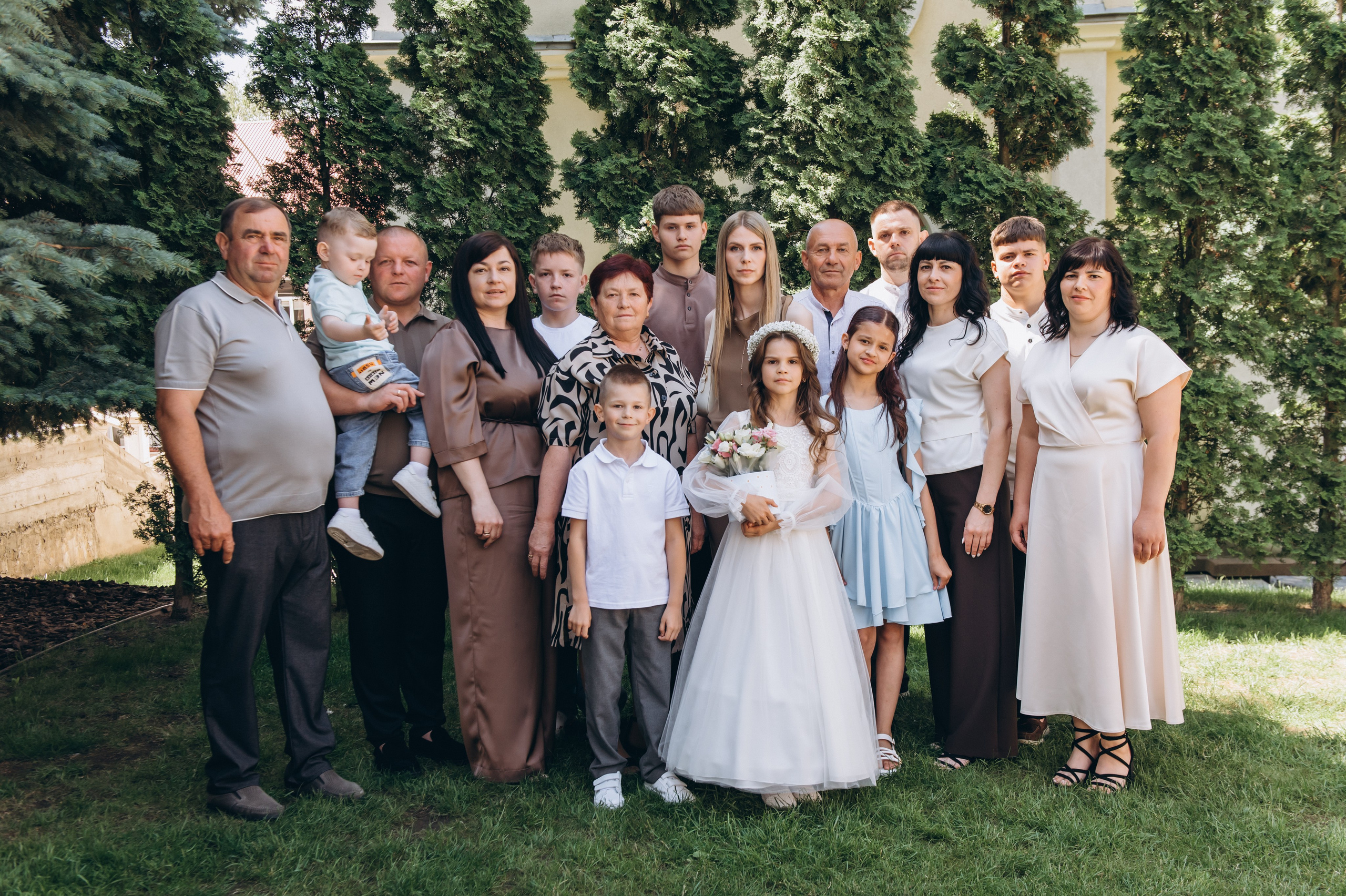 Фотосесія Першого Причастя Тернопіль, зйомка Першого Причастя Тернопіль, Церква Успіння Пресвятої Богородиці Причастя Тернопіль. Сімейний, дитячий та індивідуальний фотограф в м. Тернопіль, м. Львів
