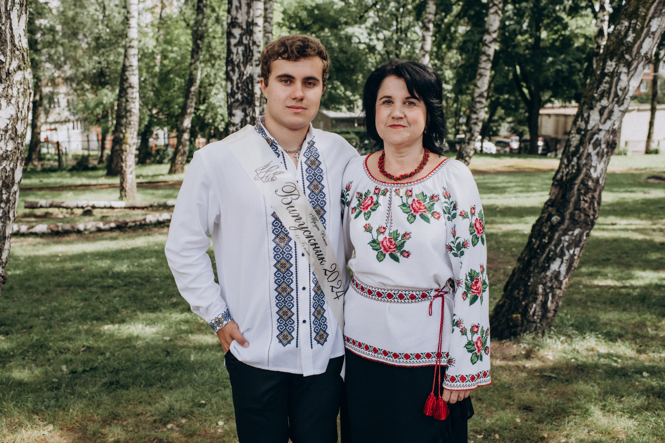 Фотосесія останнього дзвоника, фотосесія випускників Тернопіль, випускний 2024. Сімейний, дитячий та індивідуальний фотограф в м. Тернопіль, м. Львів