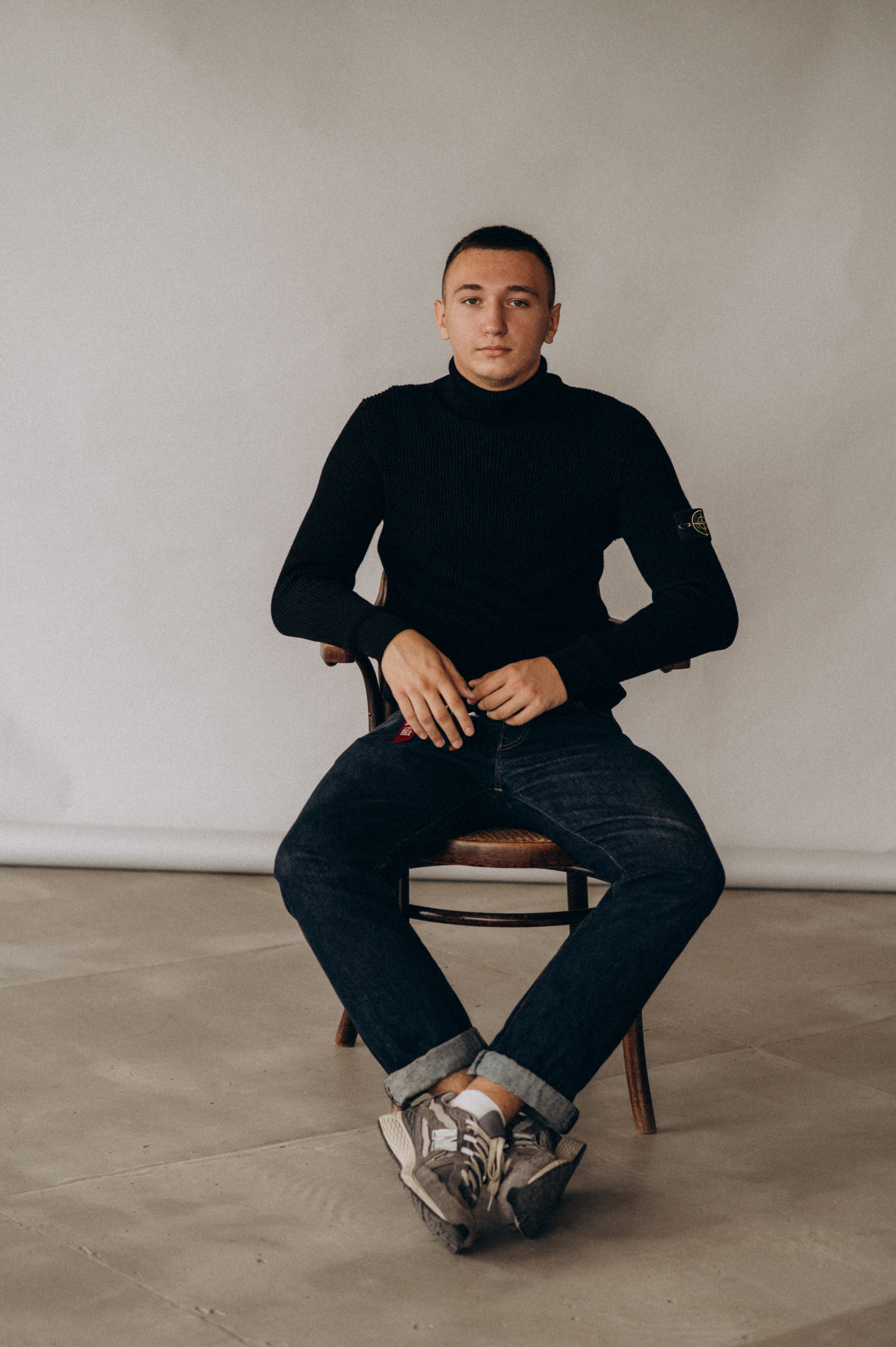 Фотосесія на віньєтки, фотосесія випускників, шкільна фотосесія. Сімейний, дитячий та індивідуальний фотограф в м. Тернопіль, м. Львів