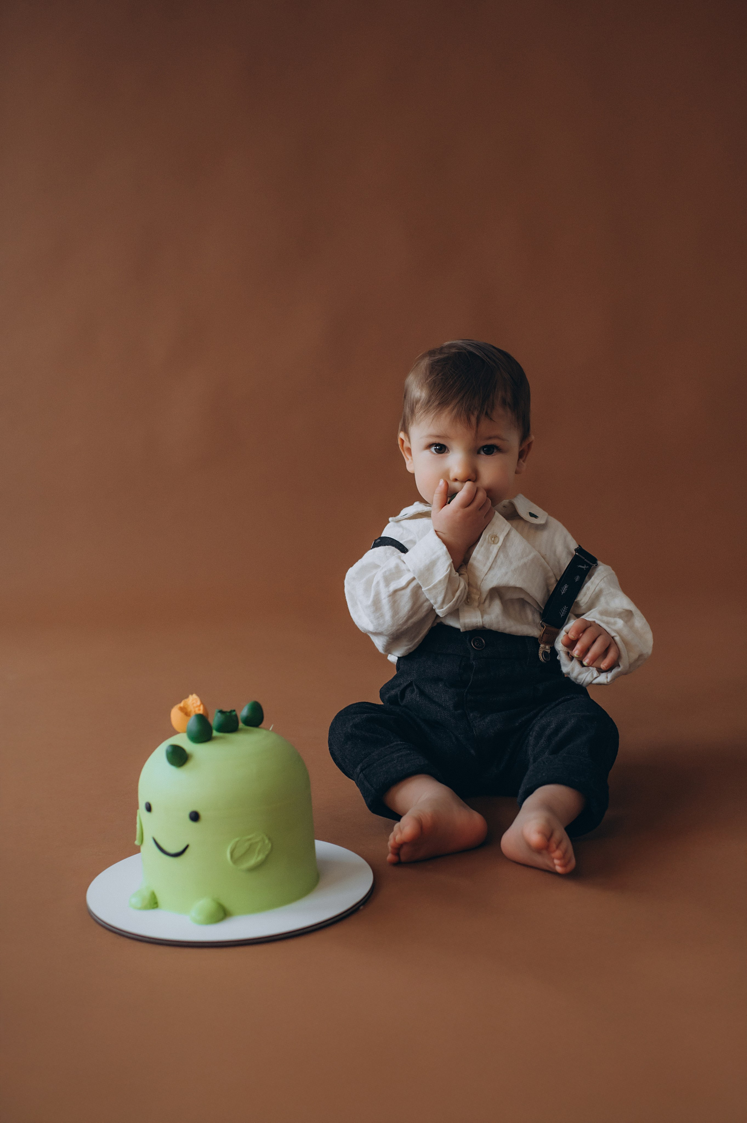 Перший тортик малюка, зйомка першого тортика Тернопіль, новорічна фотосесія, зйомка дня народження, сімейний фотограф Тернопіль, cakesmash. Сімейний, дитячий та індивідуальний фотограф в м. Тернопіль, м. Львів