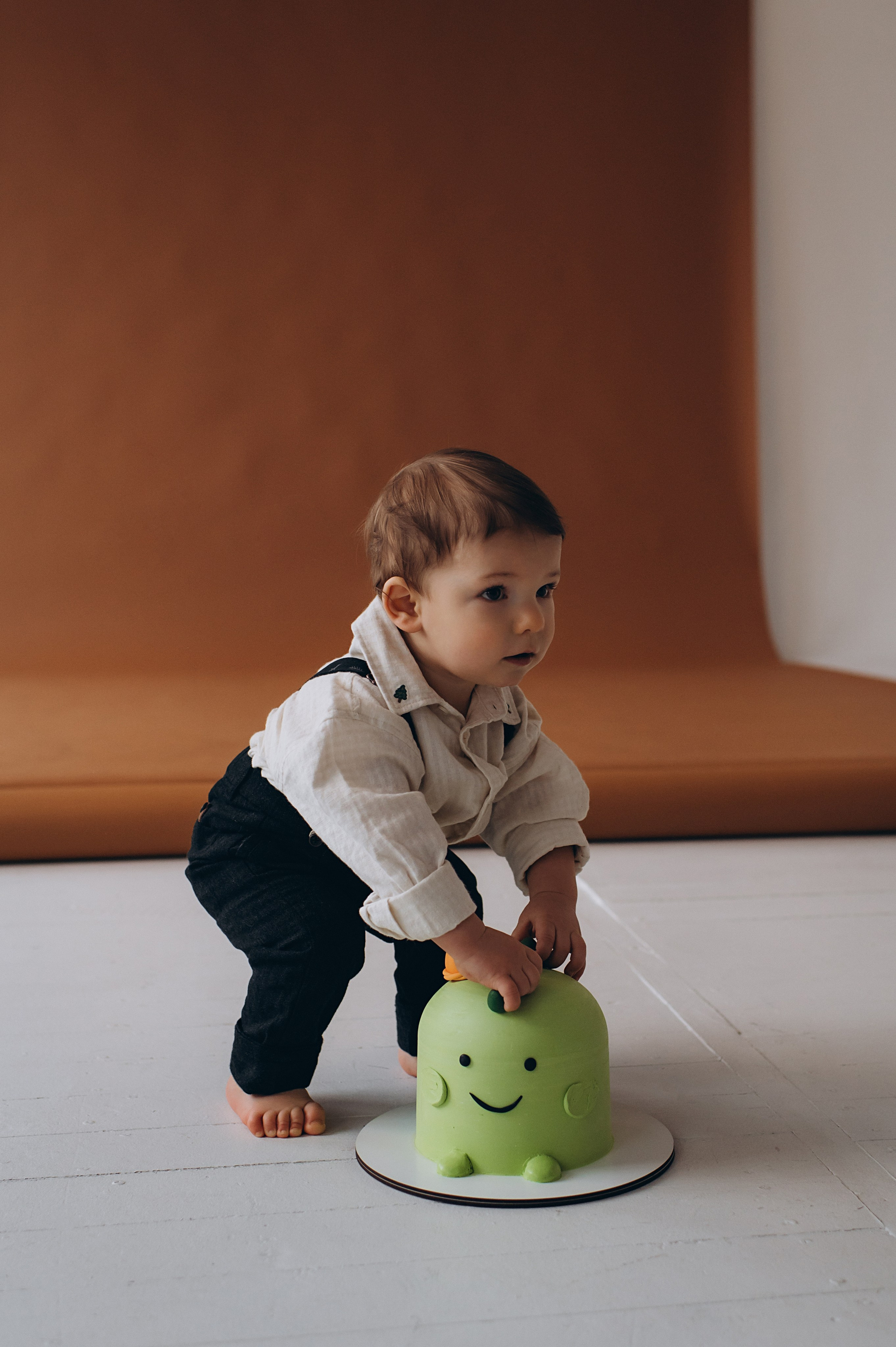 Перший тортик малюка, зйомка першого тортика Тернопіль, новорічна фотосесія, зйомка дня народження, сімейний фотограф Тернопіль, cakesmash. Сімейний, дитячий та індивідуальний фотограф в м. Тернопіль, м. Львів