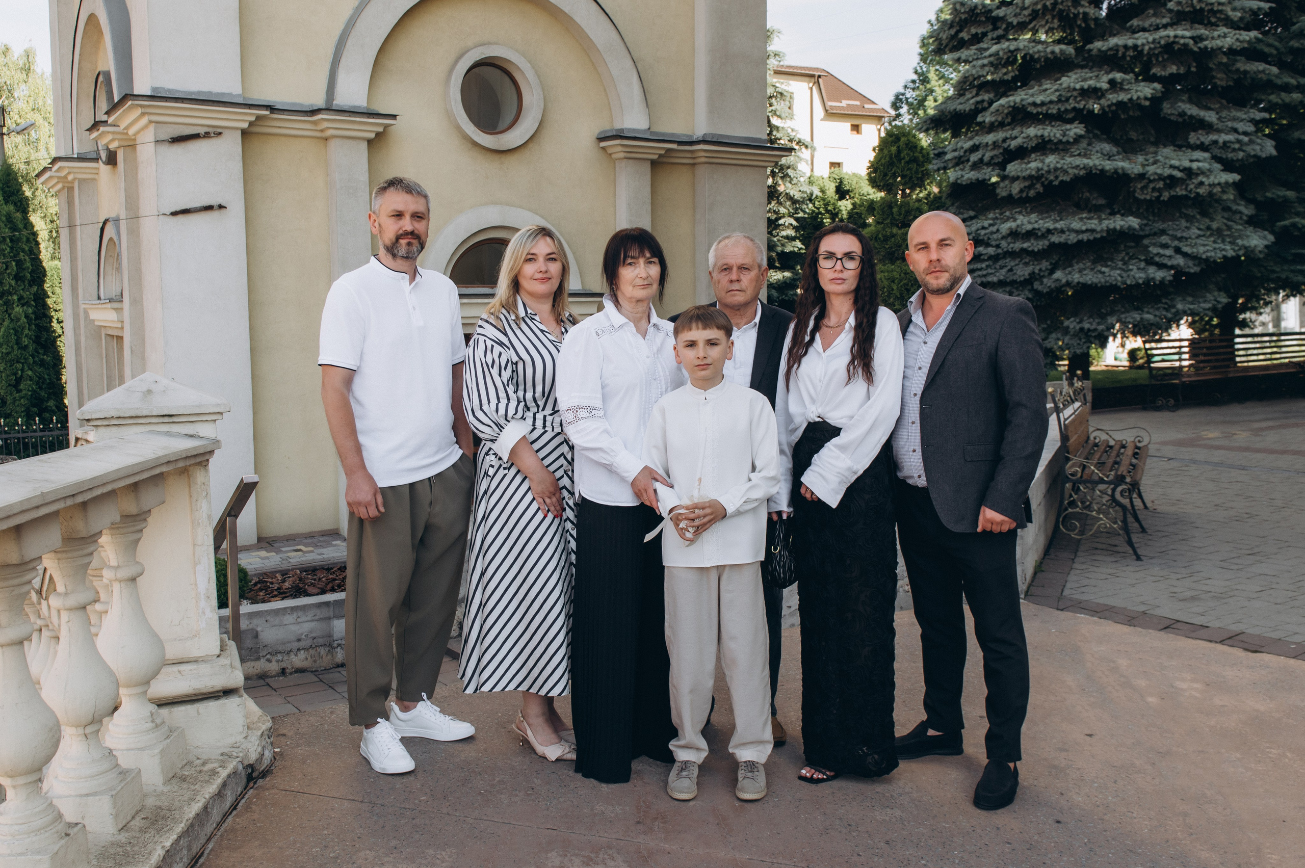 Фотосесія Першого Причастя Тернопіль, зйомка Першого Причастя Тернопіль, Церква Успіння Пресвятої Богородиці Причастя Тернопіль. Сімейний, дитячий та індивідуальний фотограф в м. Тернопіль, м. Львів