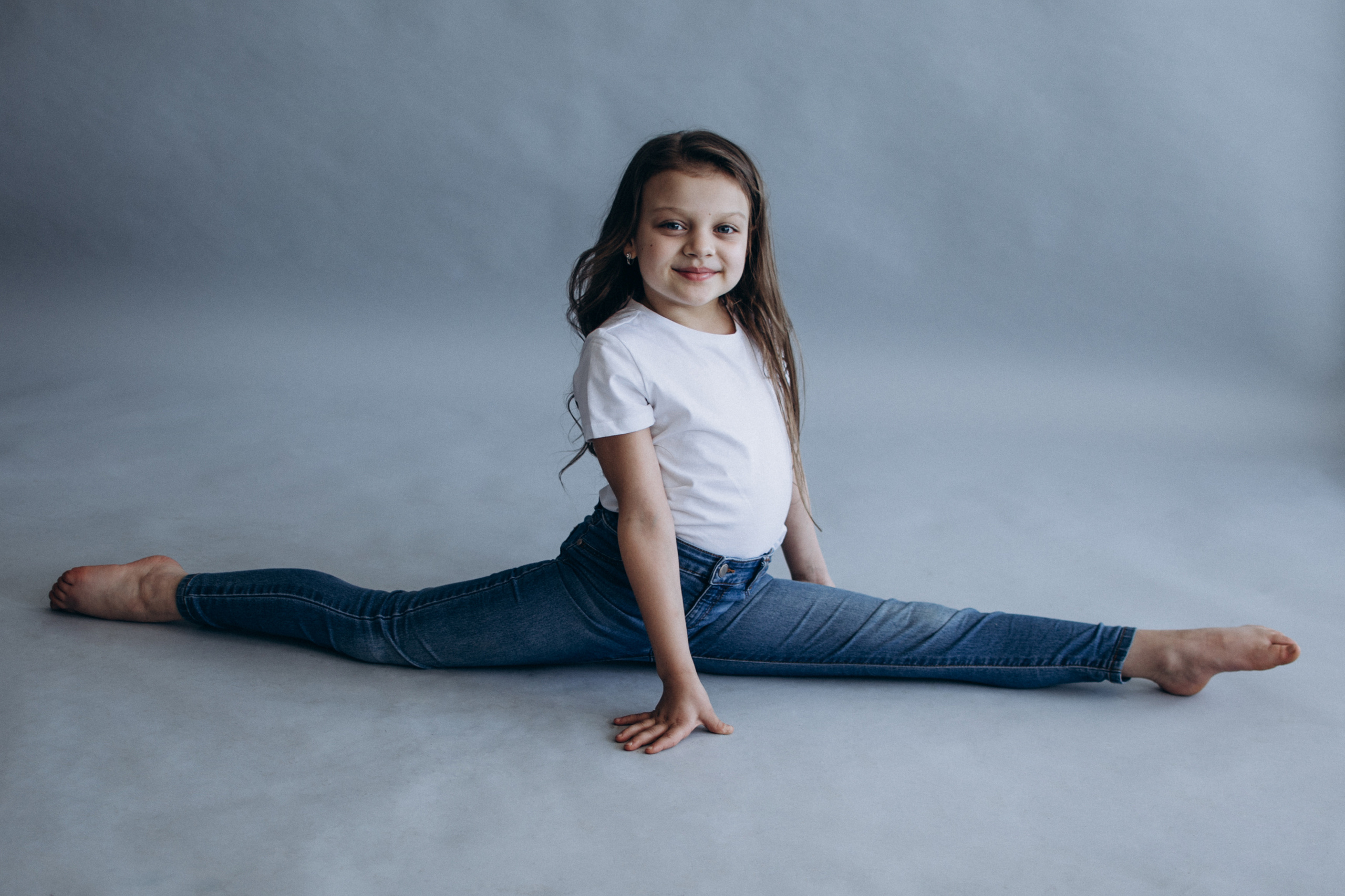 Мама і донечка. Студійна сімейна фотосесія. Сімейний, дитячий та індивідуальний фотограф в м. Тернопіль, м. Львів