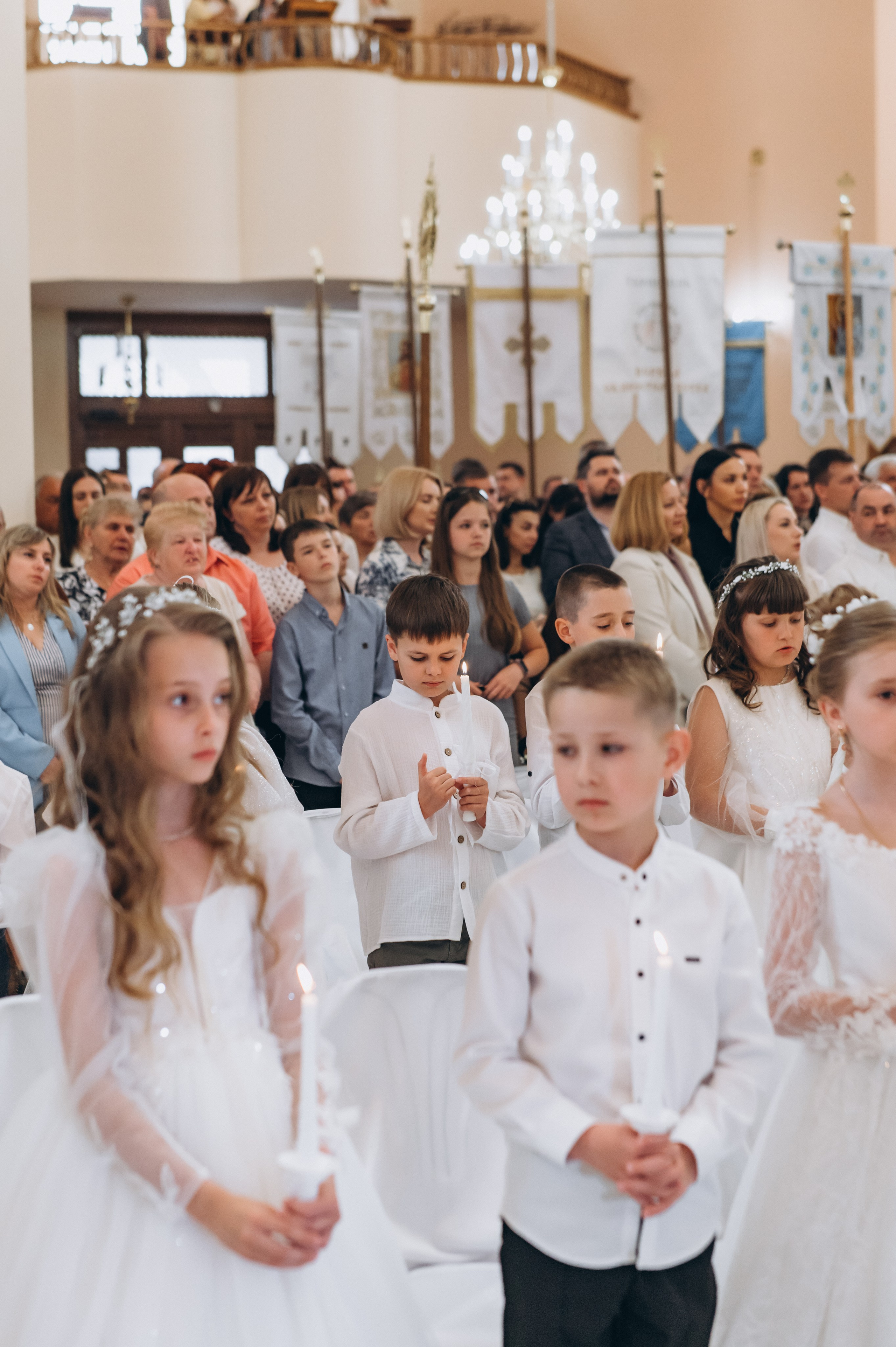 Фотосесія Причастя Тернопіль, зйомка Причастя, фотограф на Причастя Тернопіль, Причастя Львів, церква Петра і Павла. Сімейний, дитячий та індивідуальний фотограф в м. Тернопіль, м. Львів