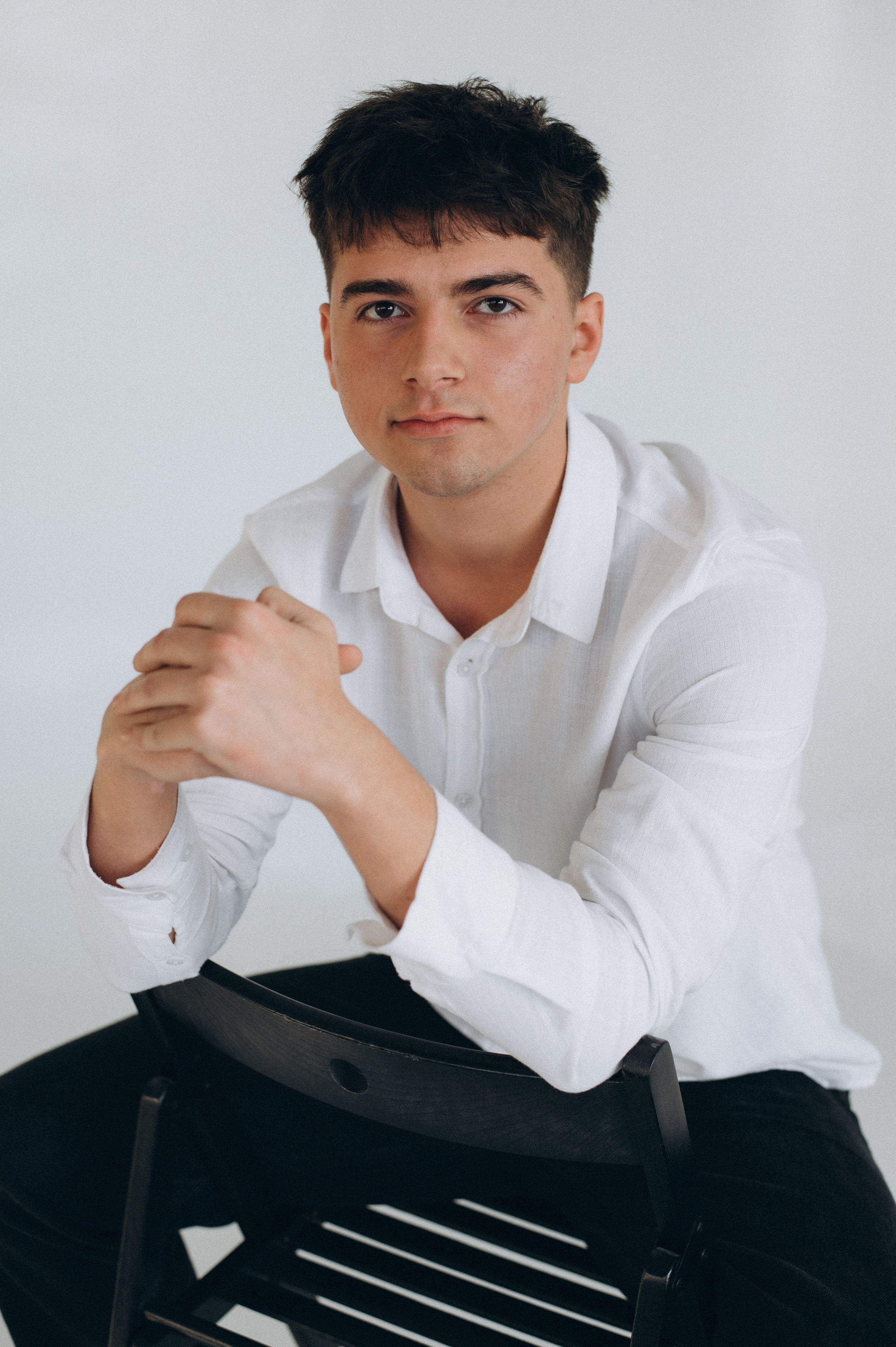 Фотосесія випускників, фотосесія на віньєтки Тернопіль, випускники Тернопіль, випуск 2025. Сімейний, дитячий та індивідуальний фотограф в м. Тернопіль, м. Львів