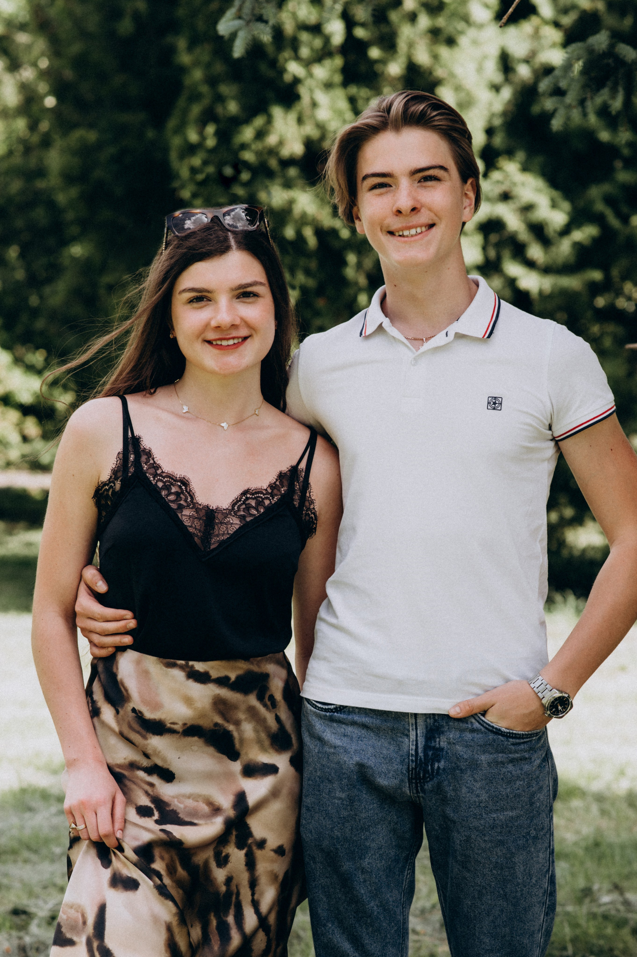 Фотосесія випускників, зйомка випускників Тернопіль Львів, випускні фотоальбоми Тернопіль, шкільні фотоальбоми Тернопіль. Сімейний, дитячий та індивідуальний фотограф в м. Тернопіль, м. Львів