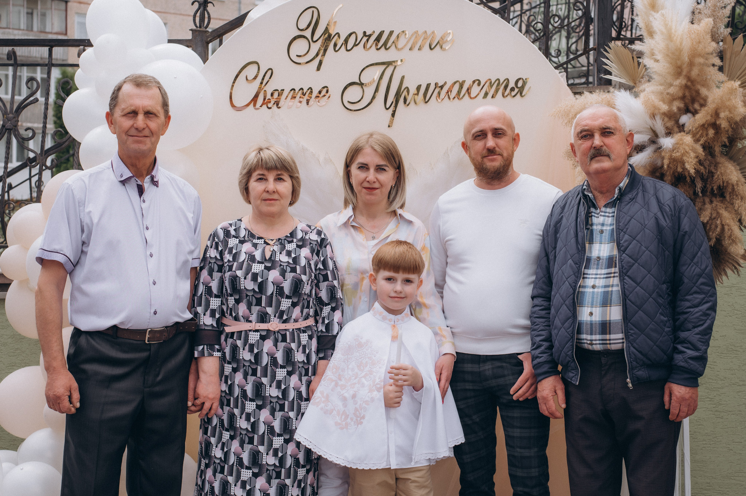 Фотосесія Причастя Тернопіль, зйомка Причастя, фотограф на Причастя Тернопіль, Причастя Львів, Причастя церква Михаїла Тернопіль. Сімейний, дитячий та індивідуальний фотограф в м. Тернопіль, м. Львів