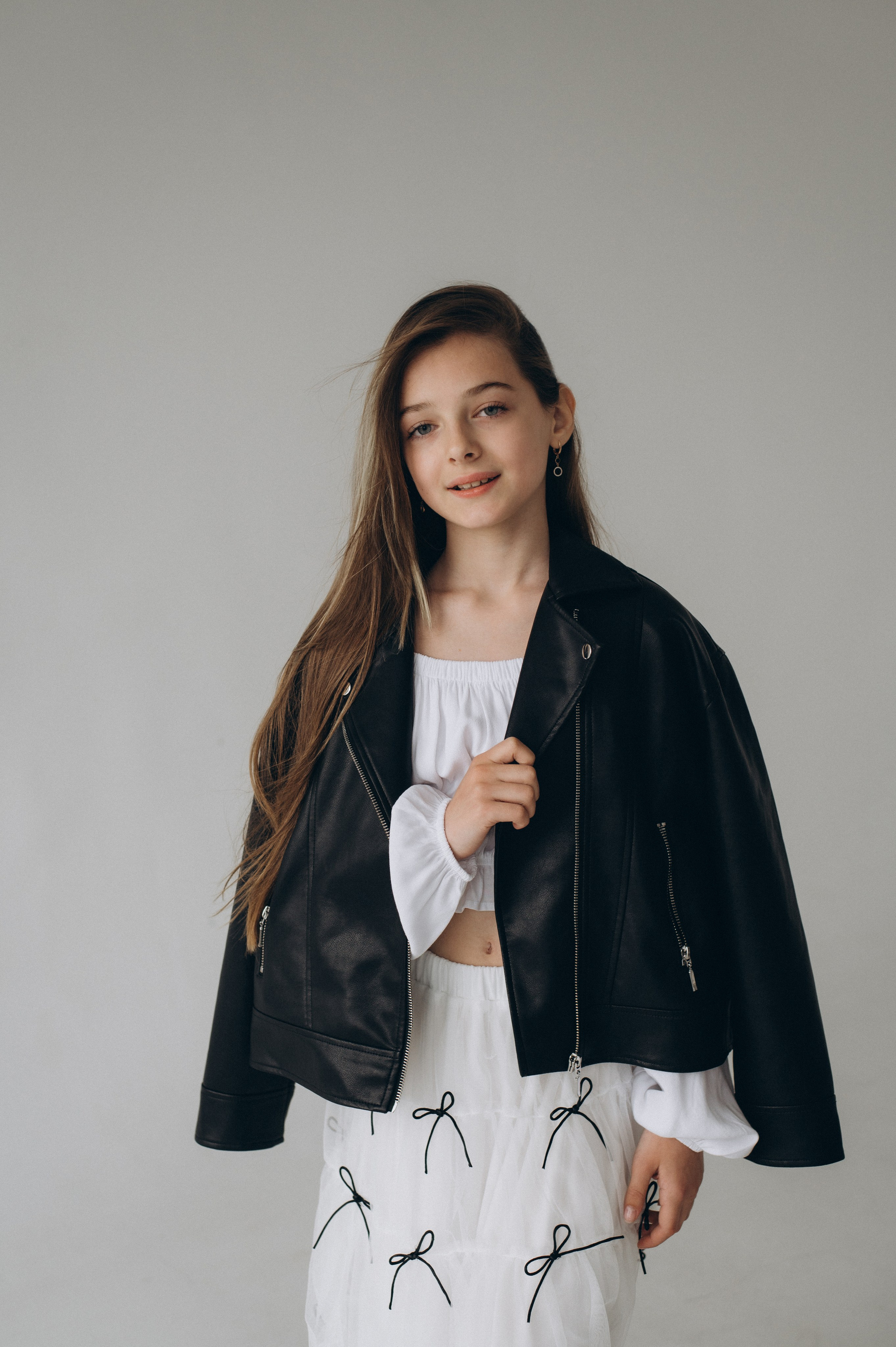 Шкільна фотосесія на віньєтки Тернопіль, фотосесія випускників Тернопіль, зйомка на віньєтки, шкільні фотоальбоми Тернопіль. Сімейний, дитячий та індивідуальний фотограф в м. Тернопіль, м. Львів