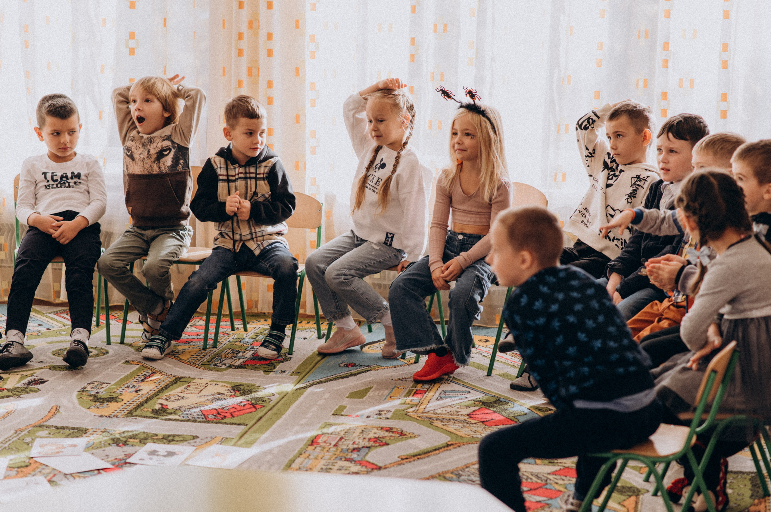 Фотосесія в дитячому садку, фотосесія на віньєтки, випускні фотоальбоми Тернопіль, шкільні фотоальбоми Тернопіль, зйомка випускного садочку. Сімейний, дитячий та індивідуальний фотограф в м. Тернопіль, м. Львів