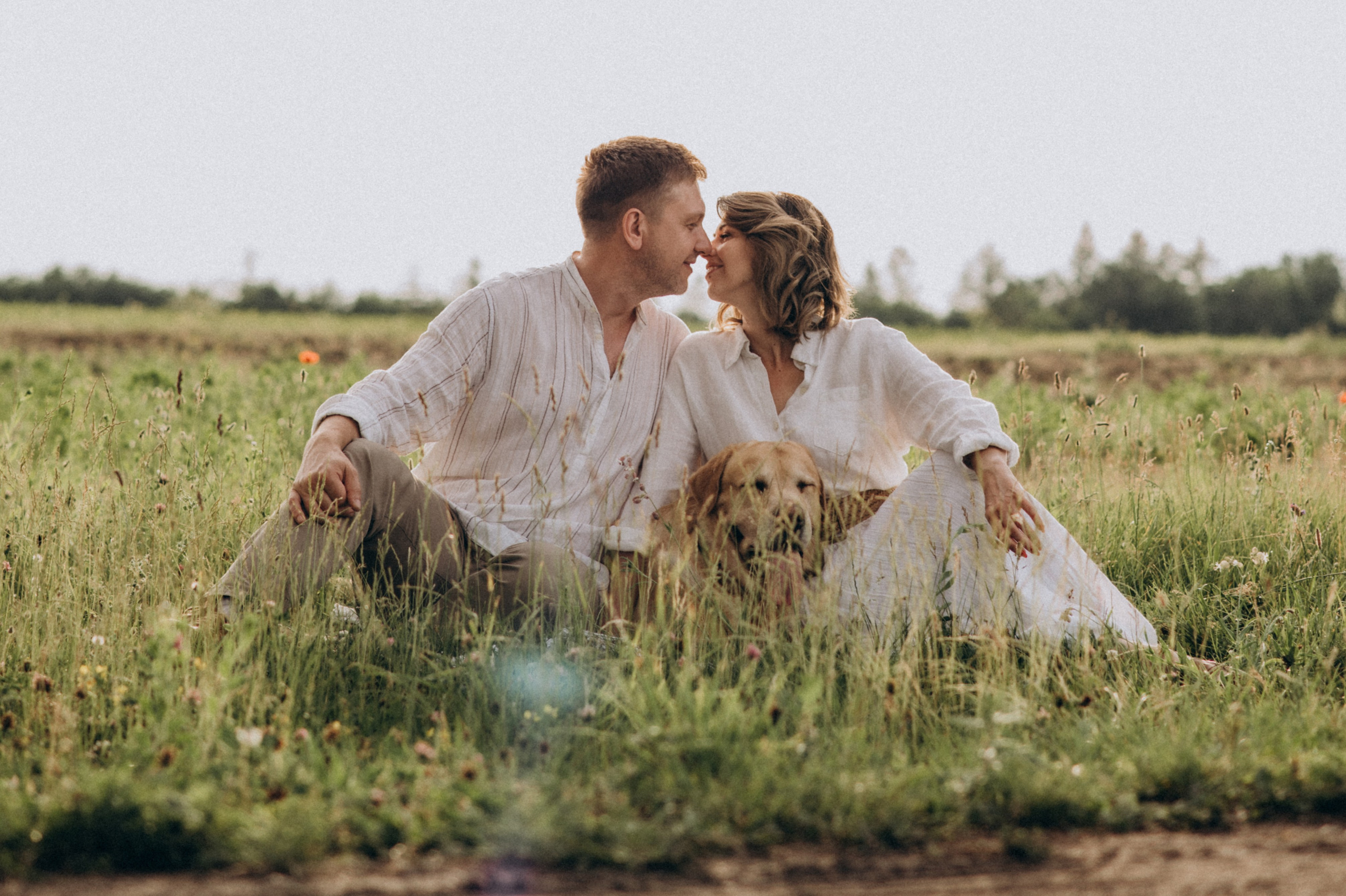 Сімейна фотосесія на природі, зйомка з собакою, фотосесія лавсторі Тернопіль. Сімейний, дитячий та індивідуальний фотограф в м. Тернопіль, м. Львів