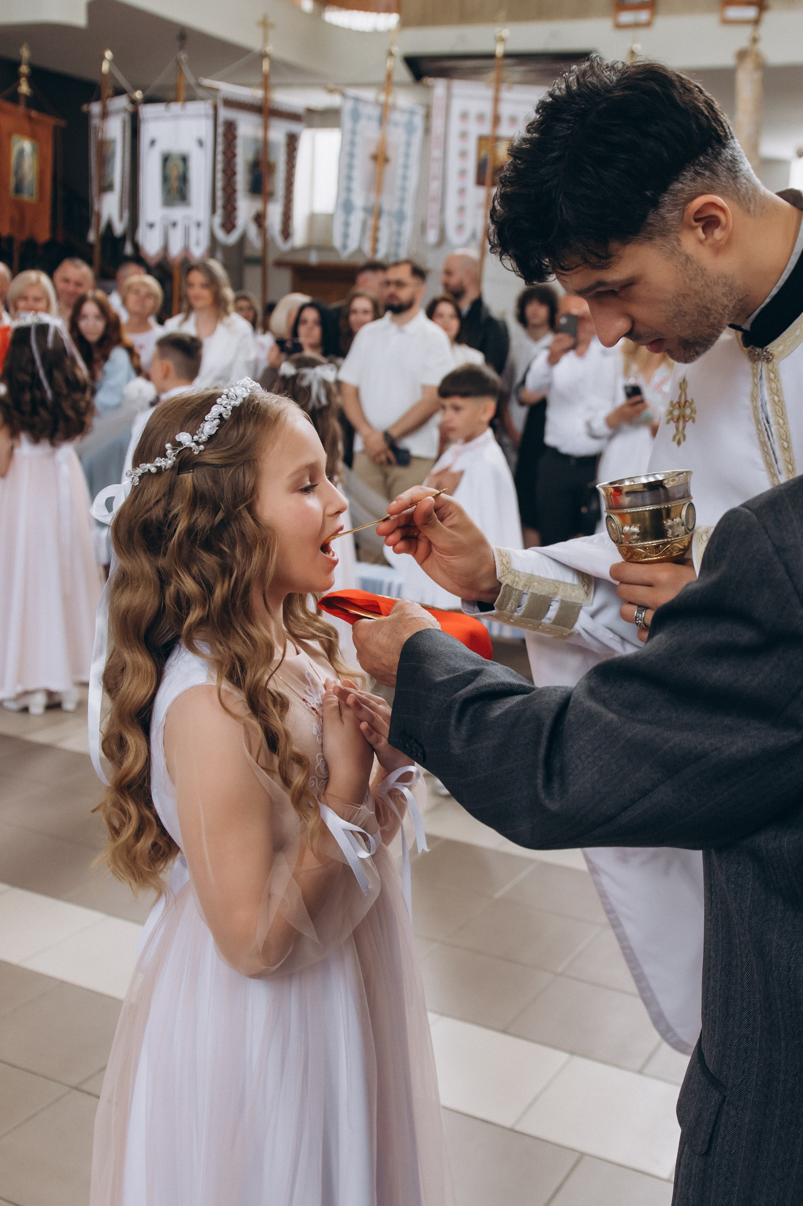 Фотосесія Причастя Тернопіль, зйомка Причастя, фотограф на Причастя Тернопіль, Причастя Львів, Причастя церква Михаїла Тернопіль. Сімейний, дитячий та індивідуальний фотограф в м. Тернопіль, м. Львів