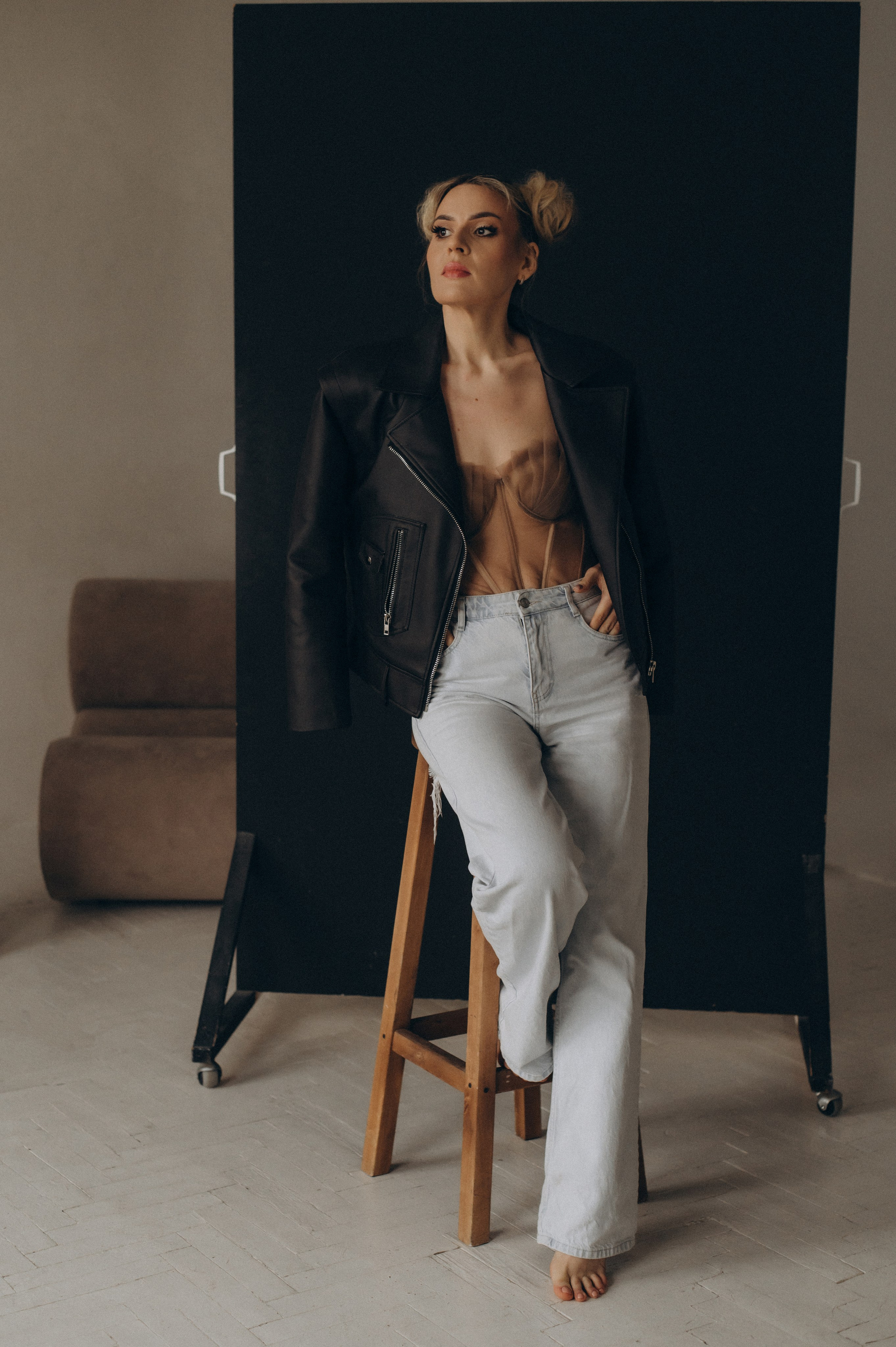 Фотосесія з кроликами Тернопіль, індивідуальний фотограф Тернопіль, індивідуальна фотосесія Тернопіль, зйомка з кроликами. Сімейний, дитячий та індивідуальний фотограф в м. Тернопіль, м. Львів