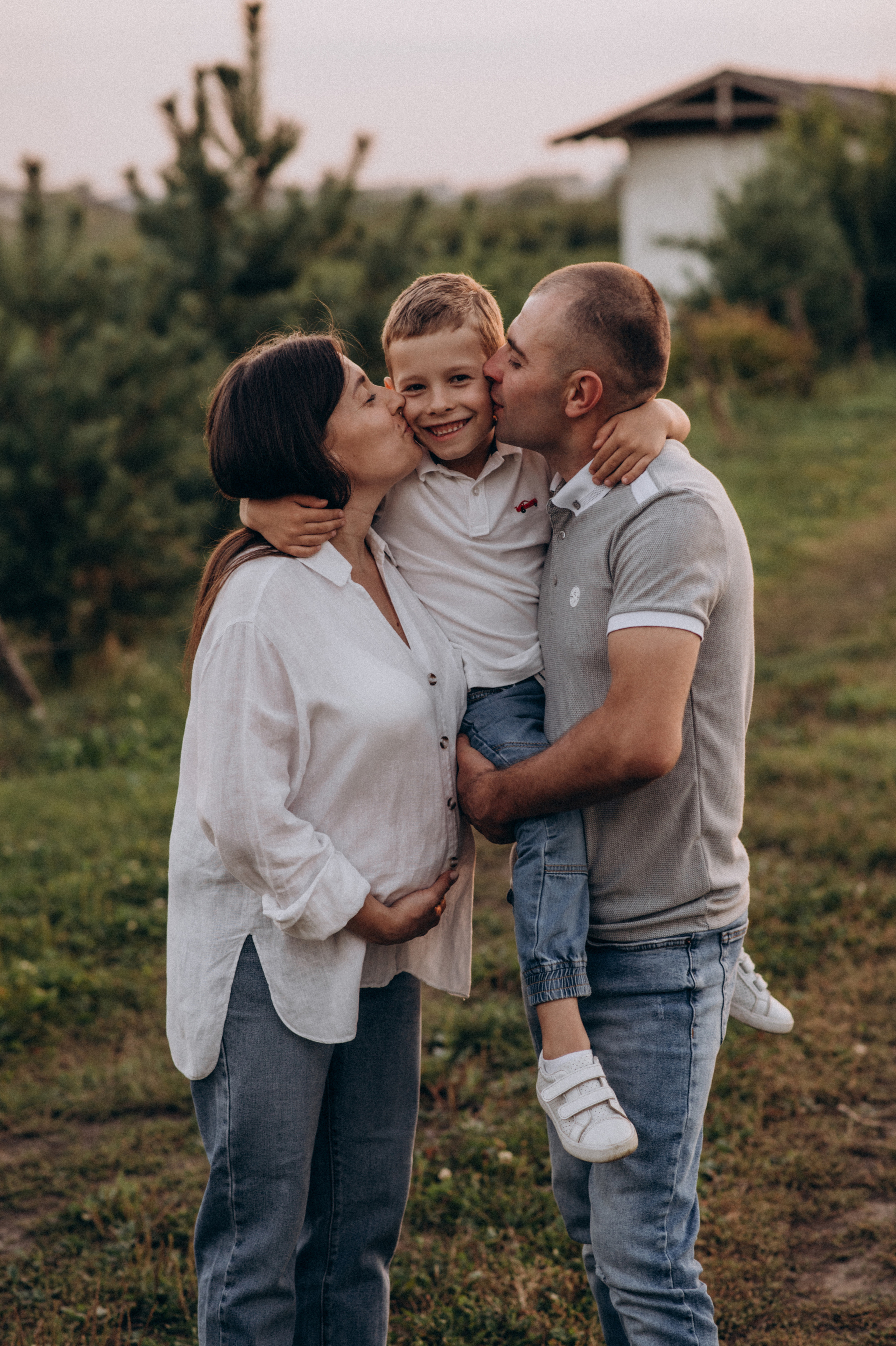 Сімейна фотосесія вагітності Тернопіль Львів. Сімейний, дитячий та індивідуальний фотограф в м. Тернопіль, м. Львів