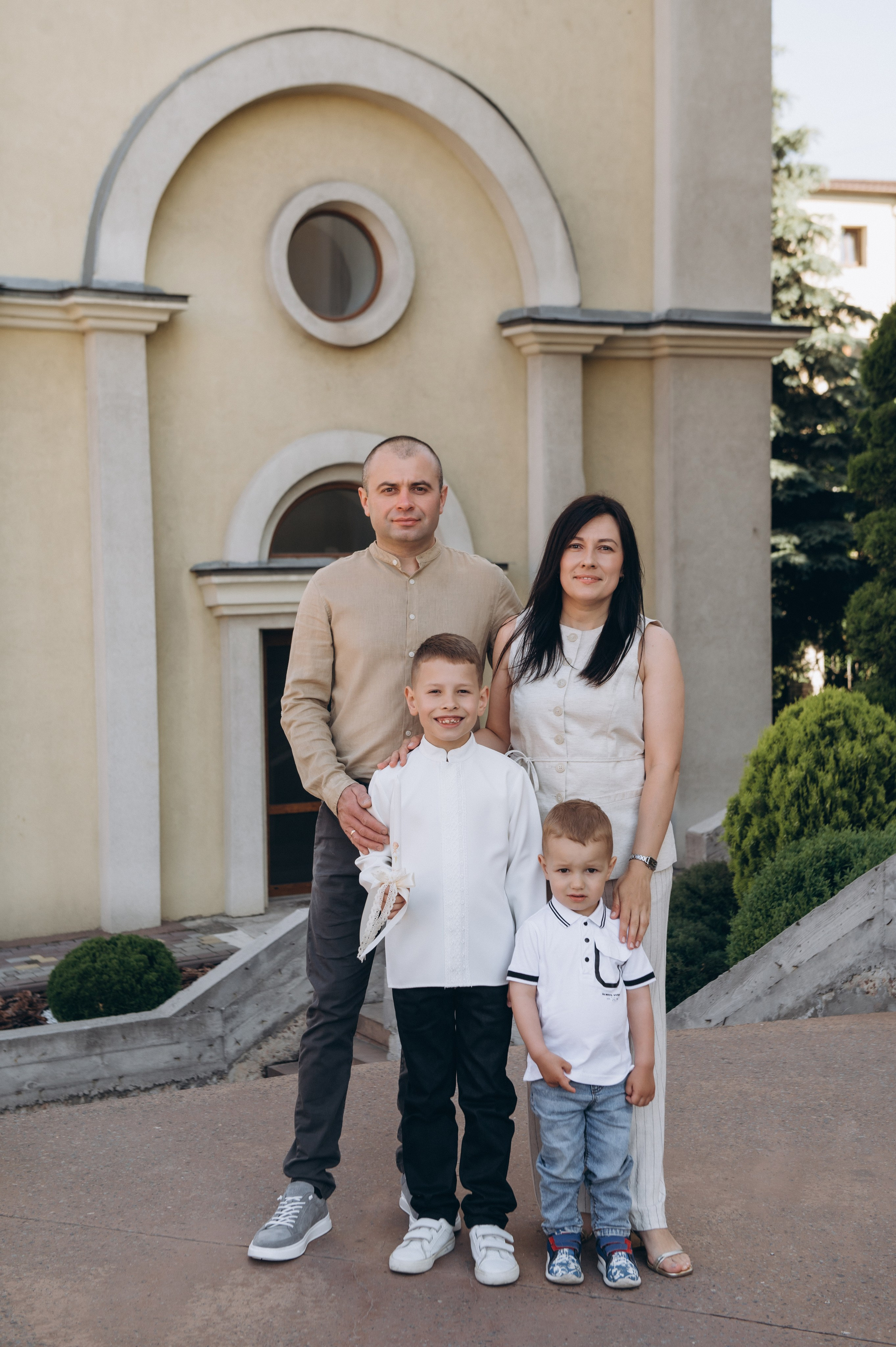 Фотосесія Першого Причастя Тернопіль, зйомка Першого Причастя Тернопіль, Церква Успіння Пресвятої Богородиці Причастя Тернопіль. Сімейний, дитячий та індивідуальний фотограф в м. Тернопіль, м. Львів